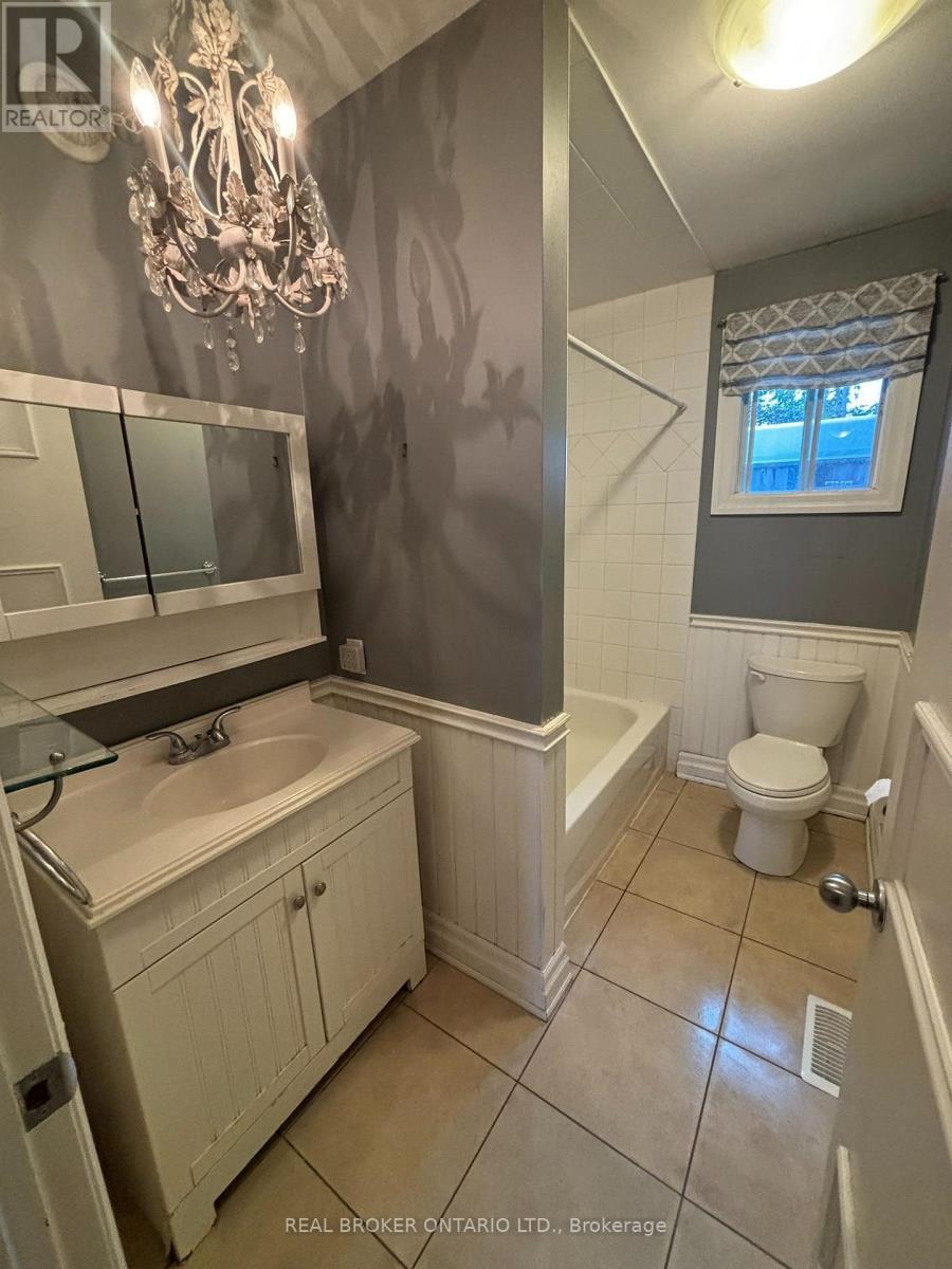 208 Kempview Lane Property Photo 10