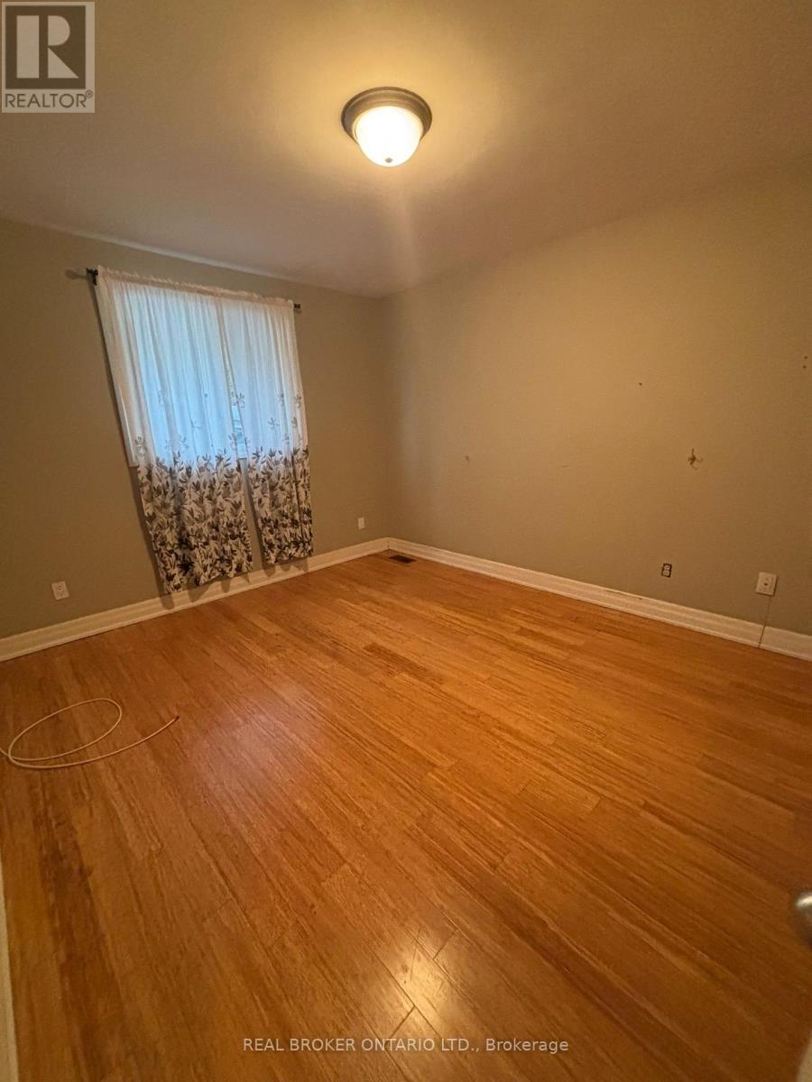 208 Kempview Lane Property Photo 11