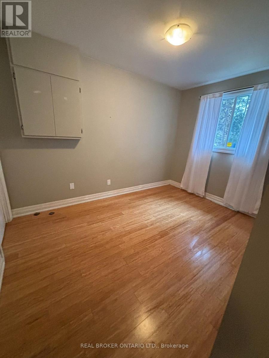 208 Kempview Lane Property Photo 12
