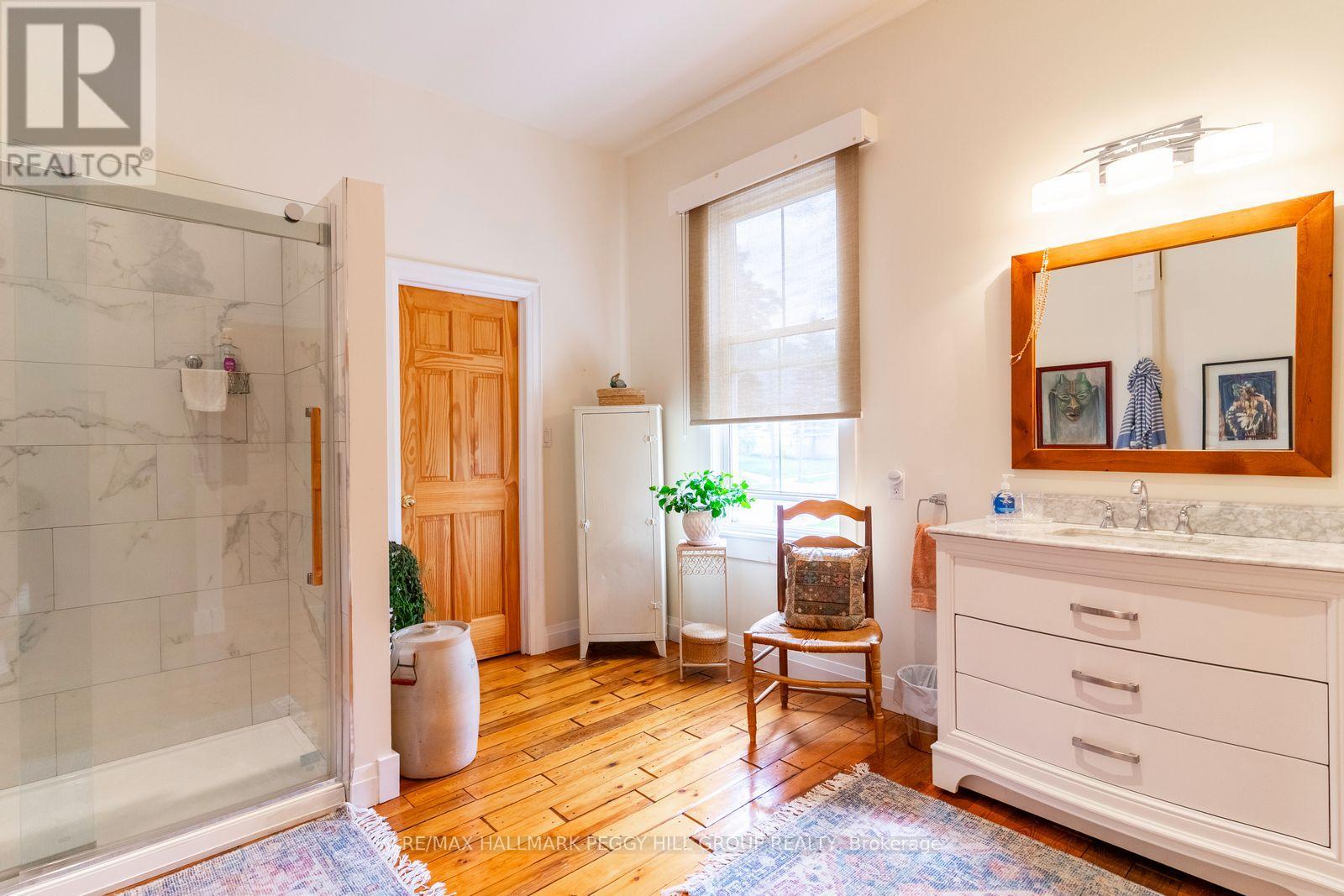 154 William Street Property Photo 14