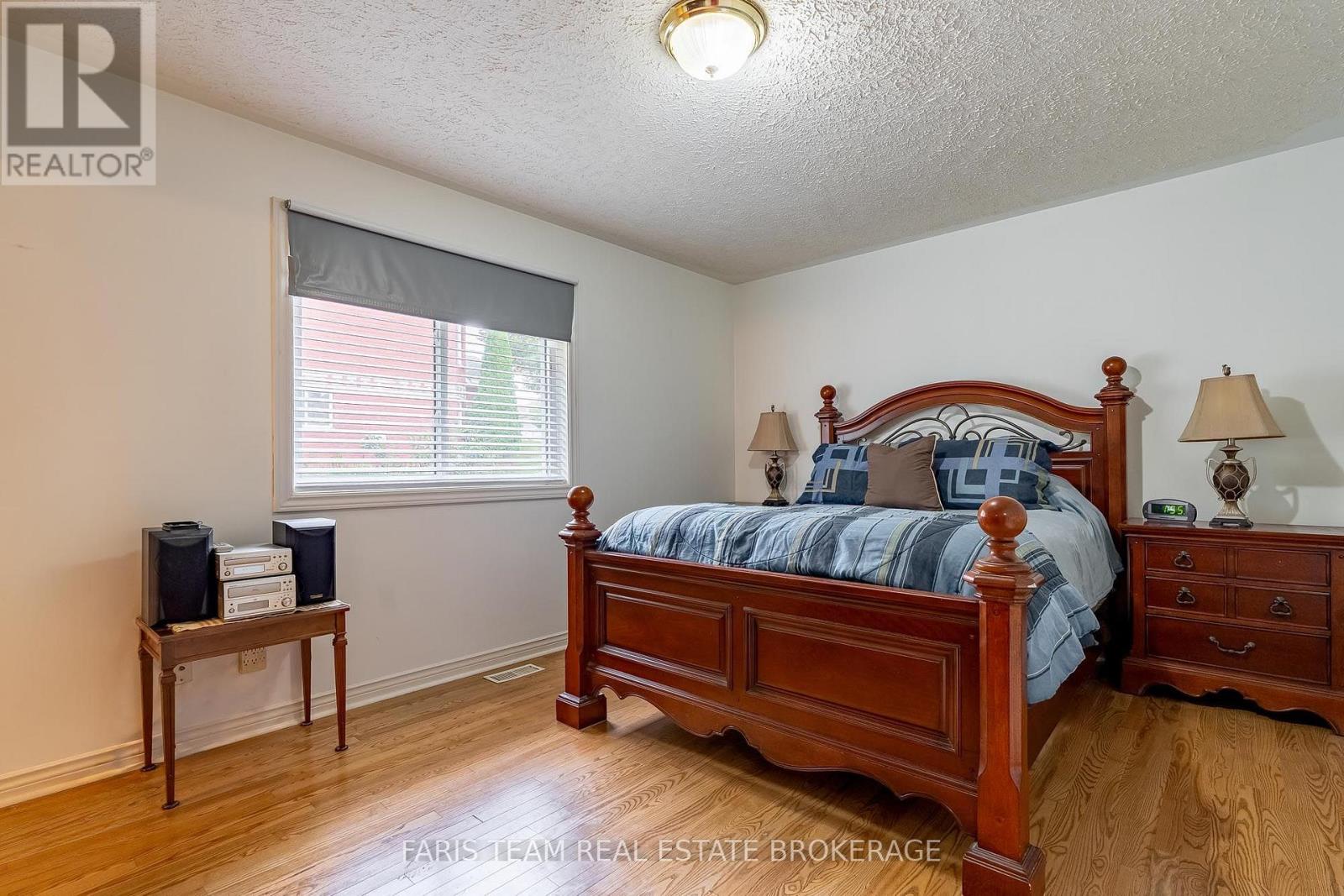 4 Charles Street Property Photo 10