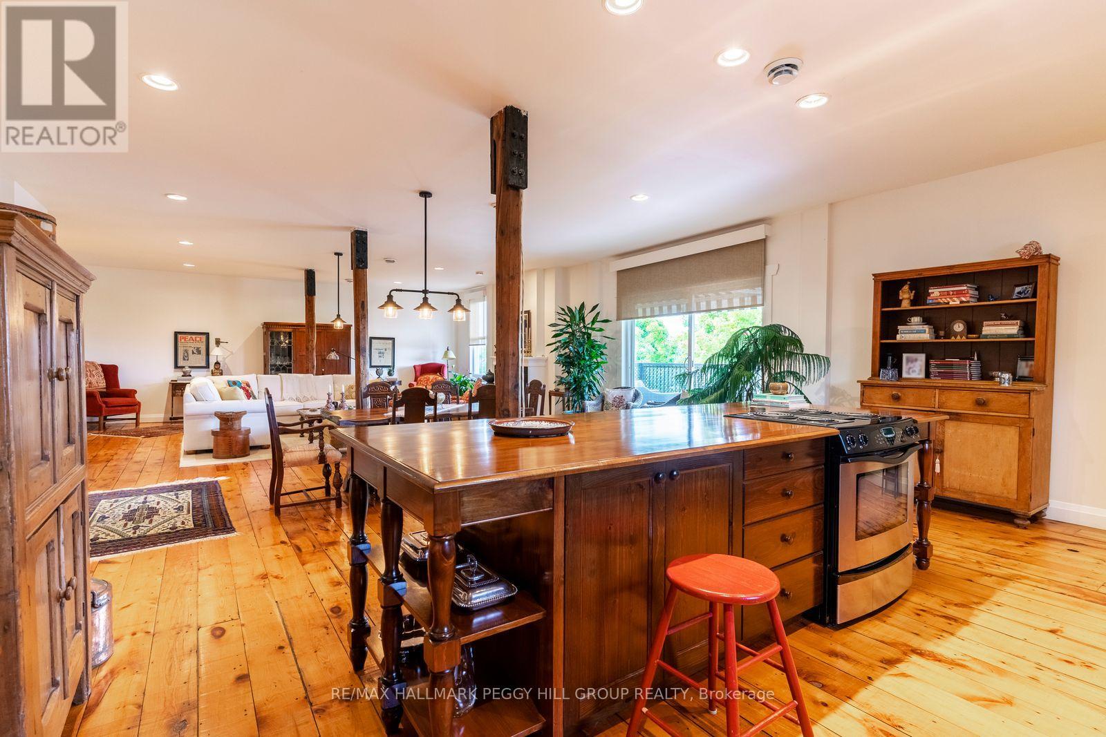 154 William Street Property Photo 10
