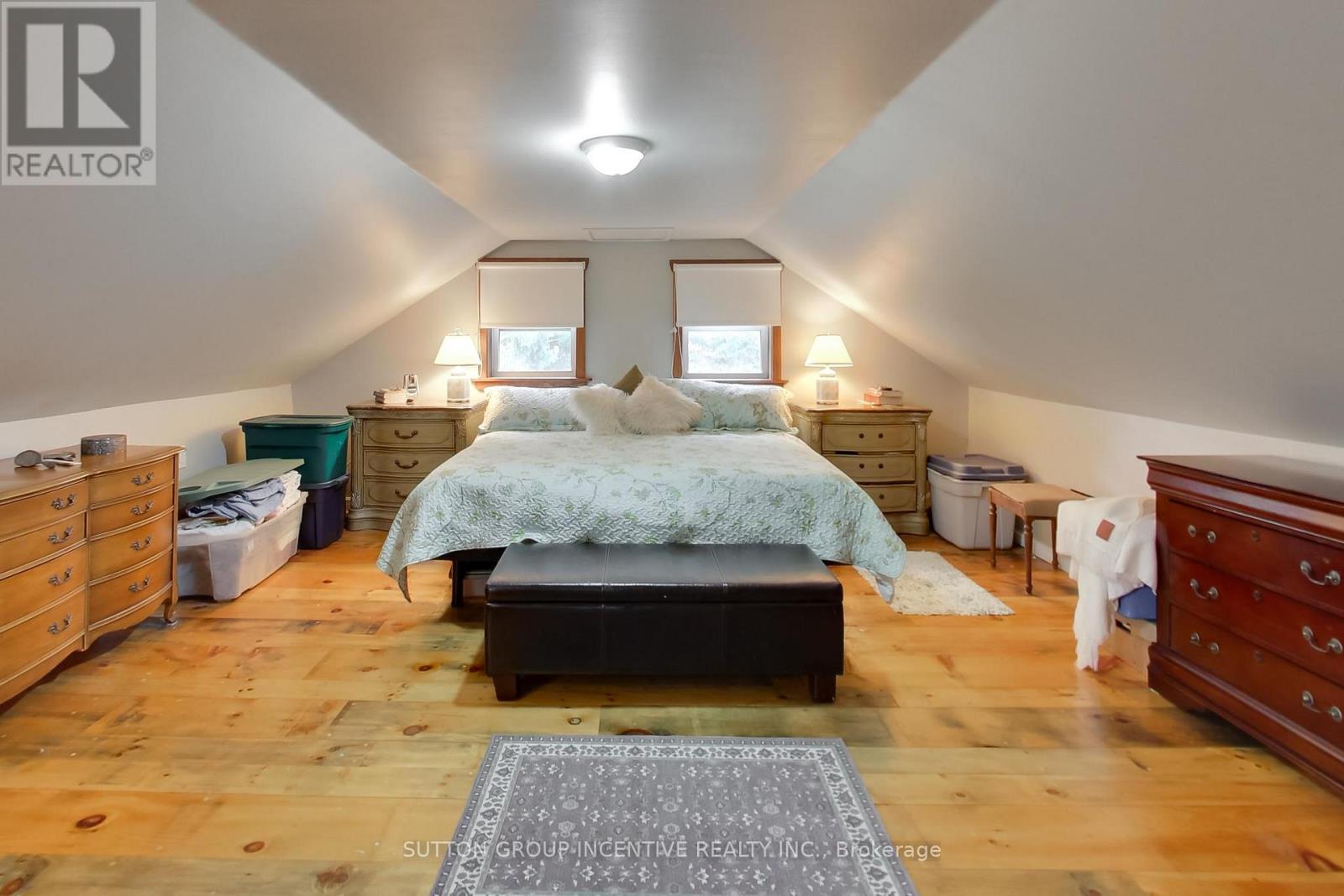 1724 Penetanguishene Road Property Photo 18