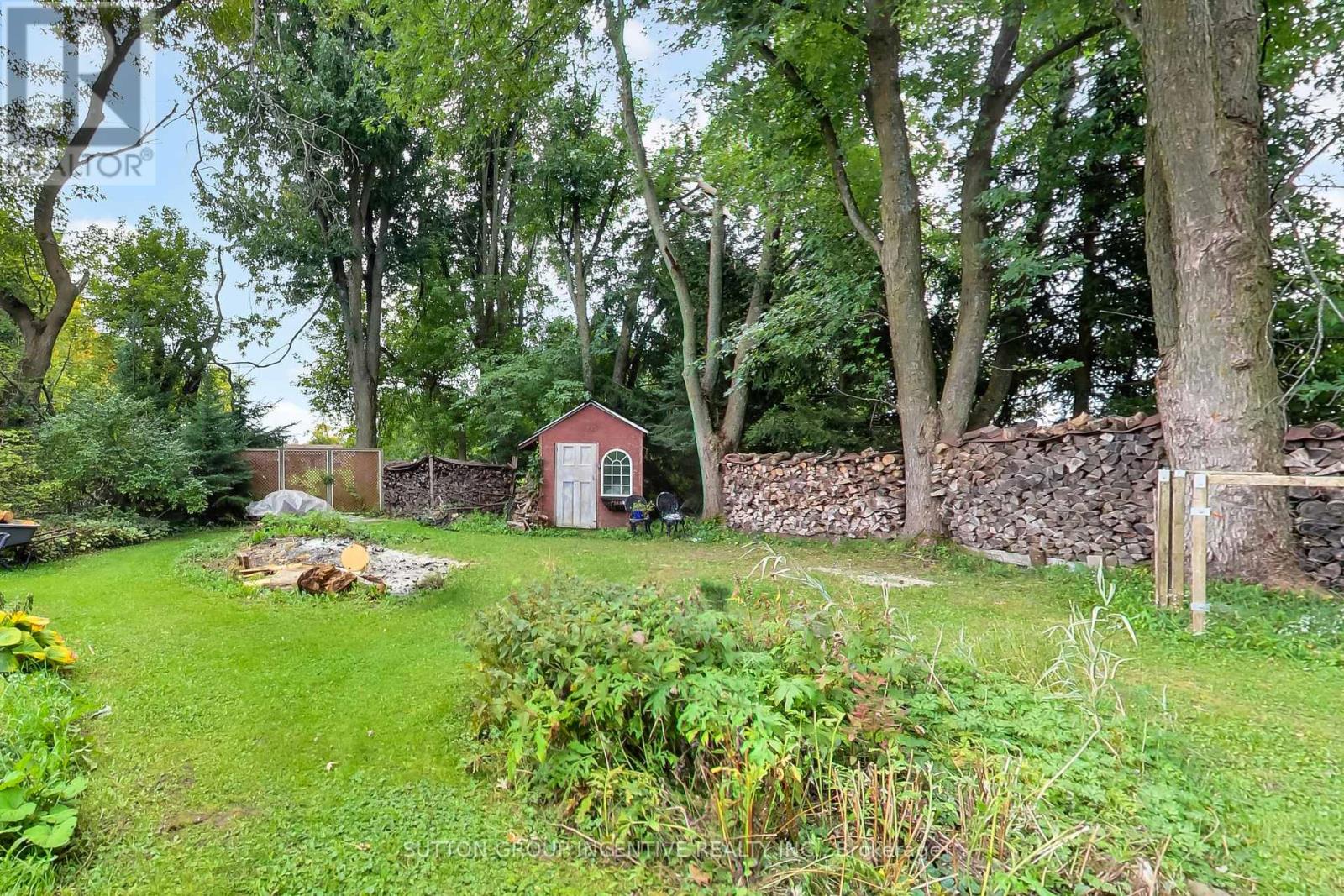 1724 Penetanguishene Road Property Photo 32