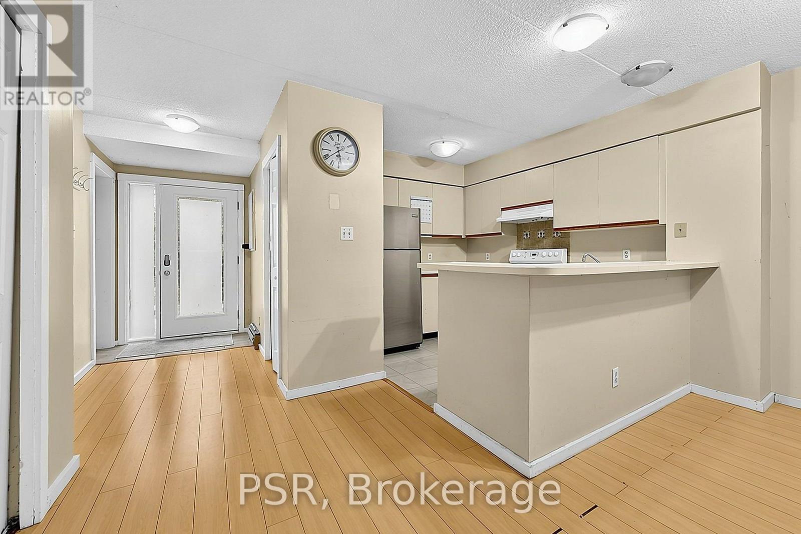 183 - 49 Trott Boulevard Property Photo 7