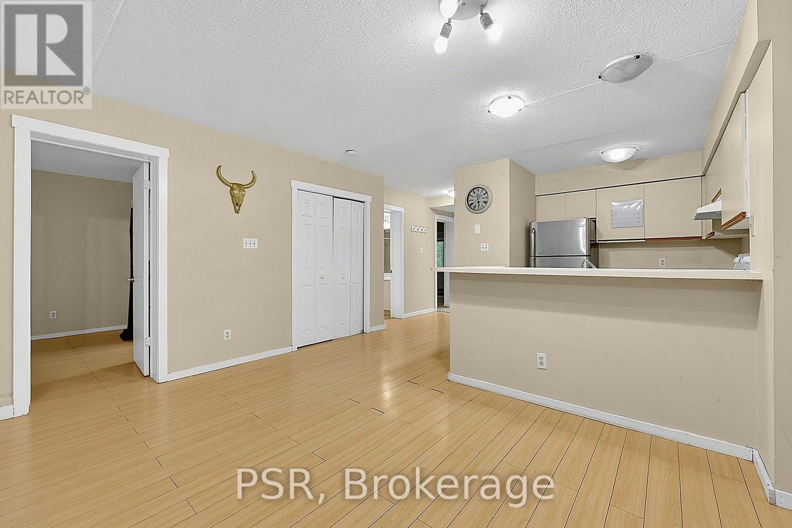 183 - 49 Trott Boulevard Property Photo 13