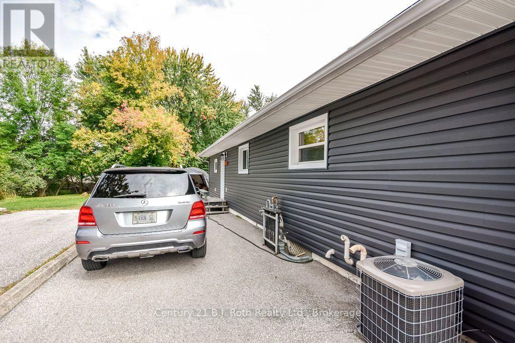 246 Gill Street Property Photo 27