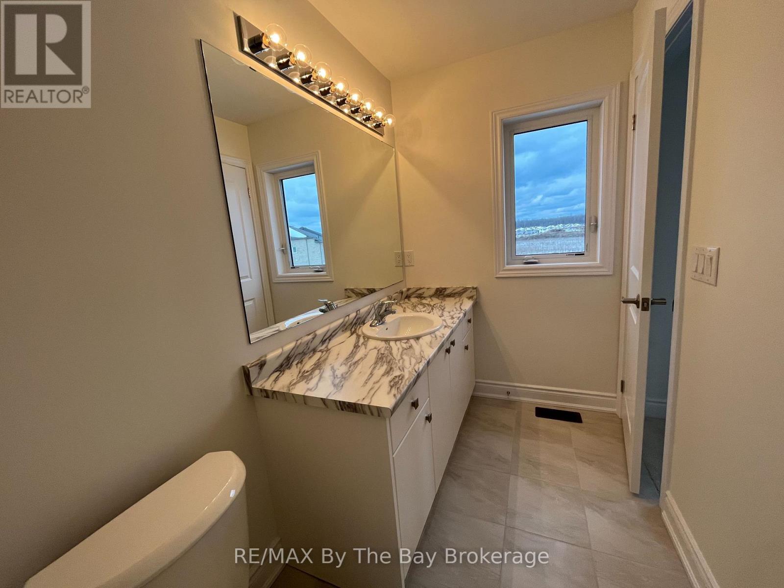 17 Carriage Lane Property Photo 12