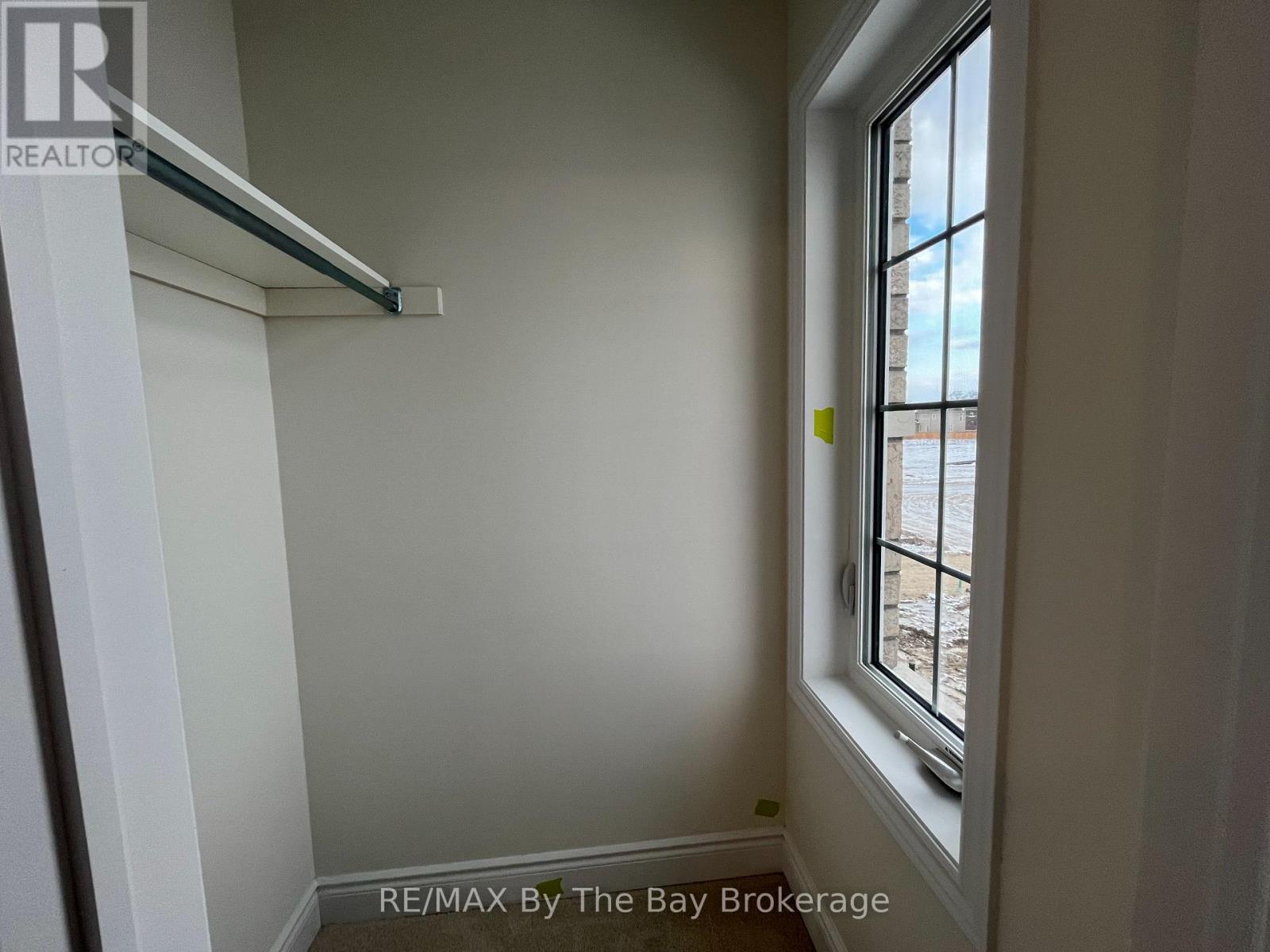 17 Carriage Lane Property Photo 15