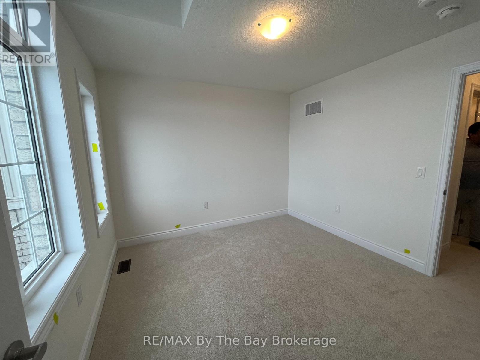 17 Carriage Lane Property Photo 16