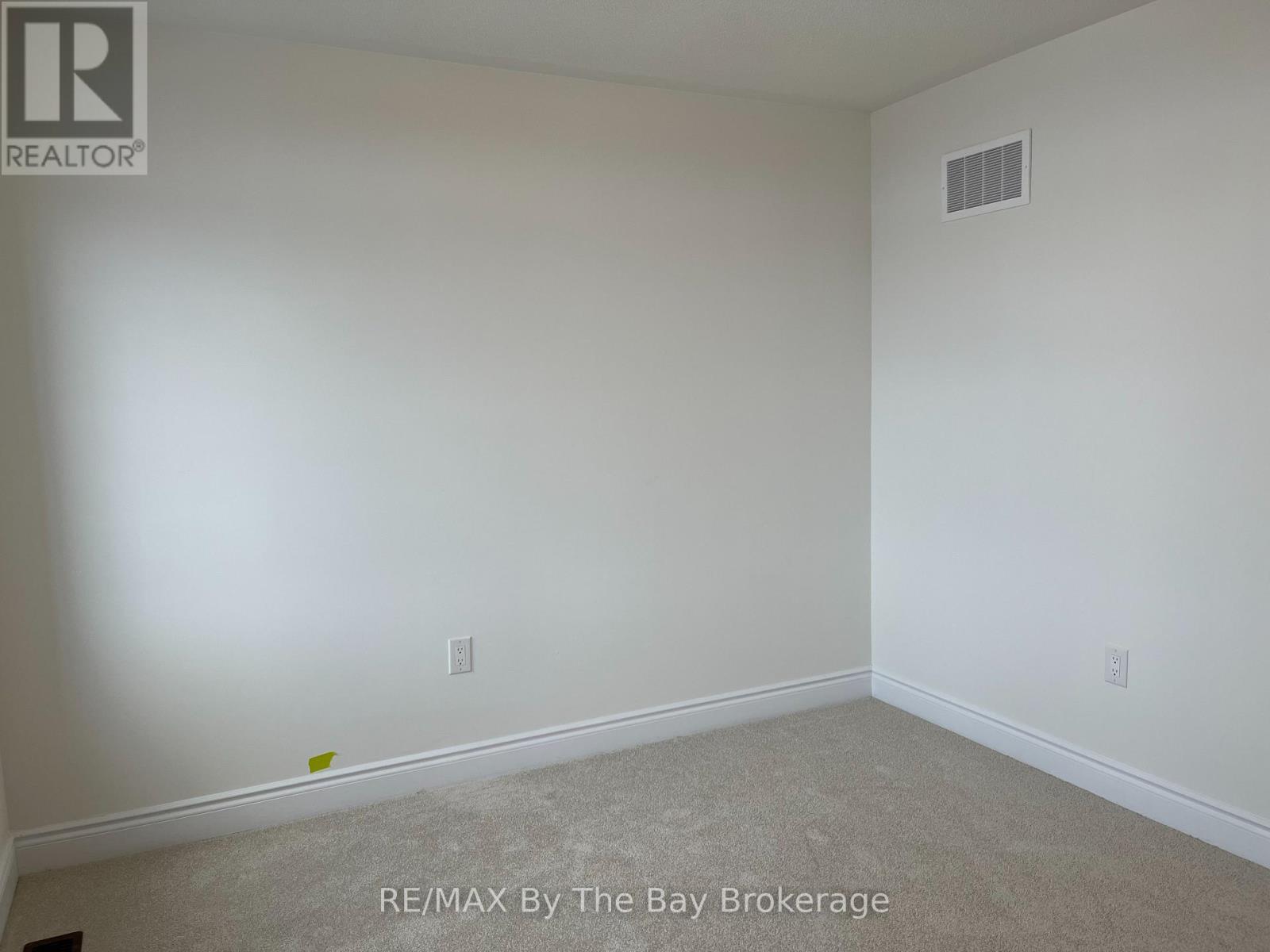 17 Carriage Lane Property Photo 17