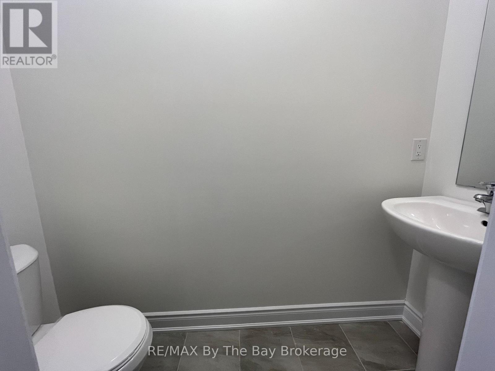17 Carriage Lane Property Photo 21