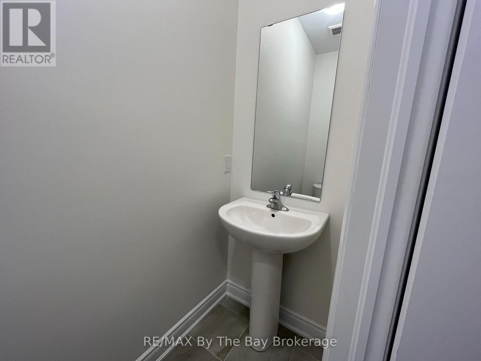 17 Carriage Lane Property Photo 22