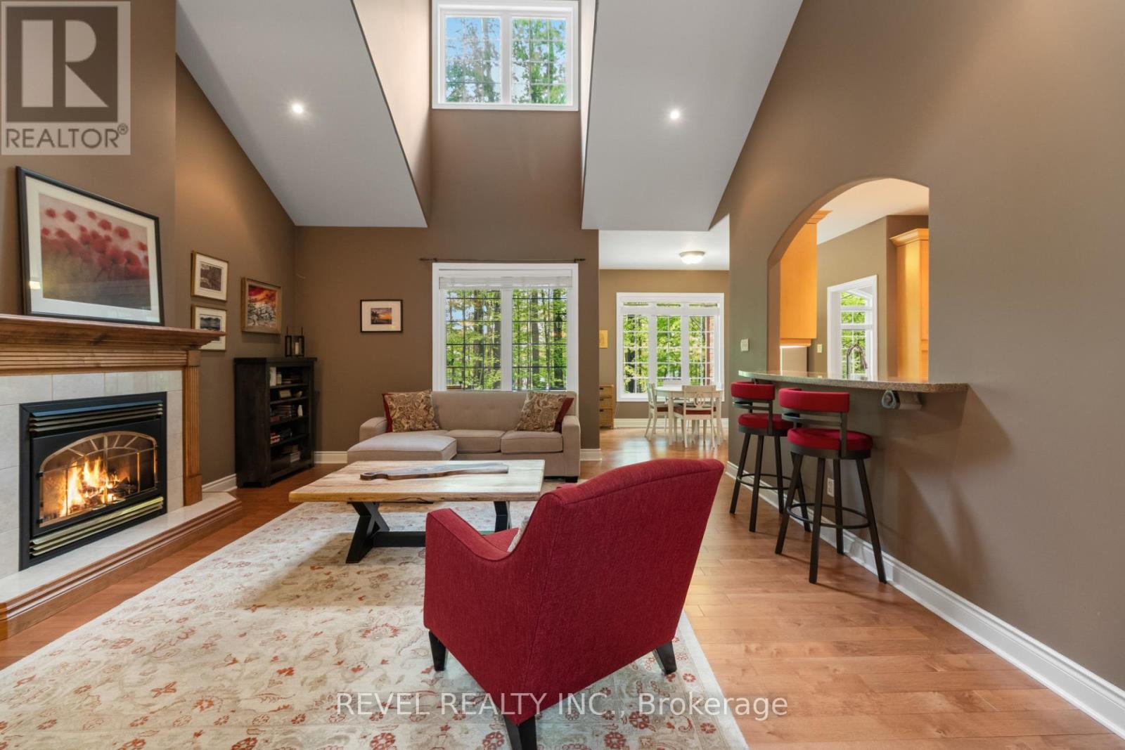 23 Laddie Lane Property Photo 12