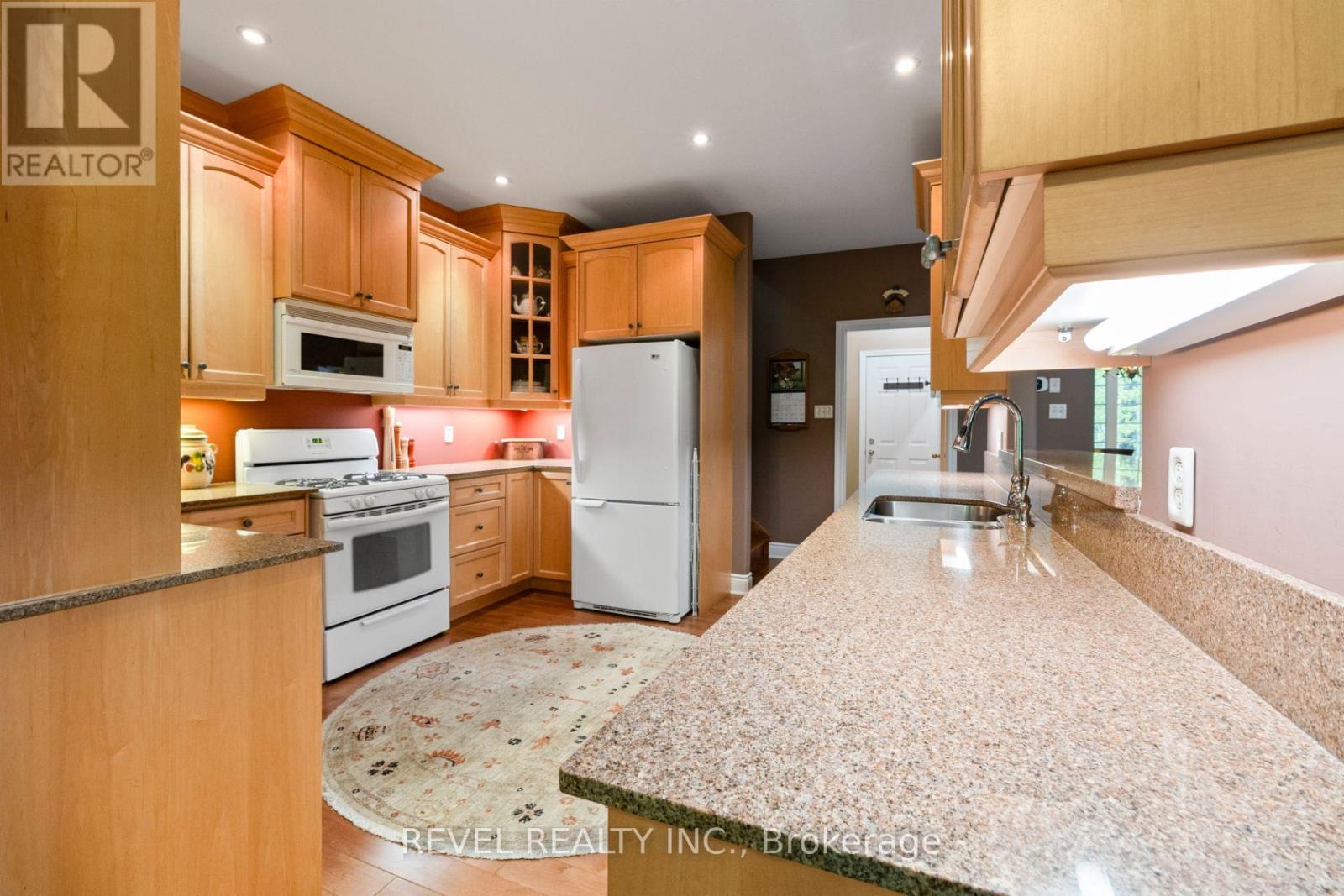 23 Laddie Lane Property Photo 15