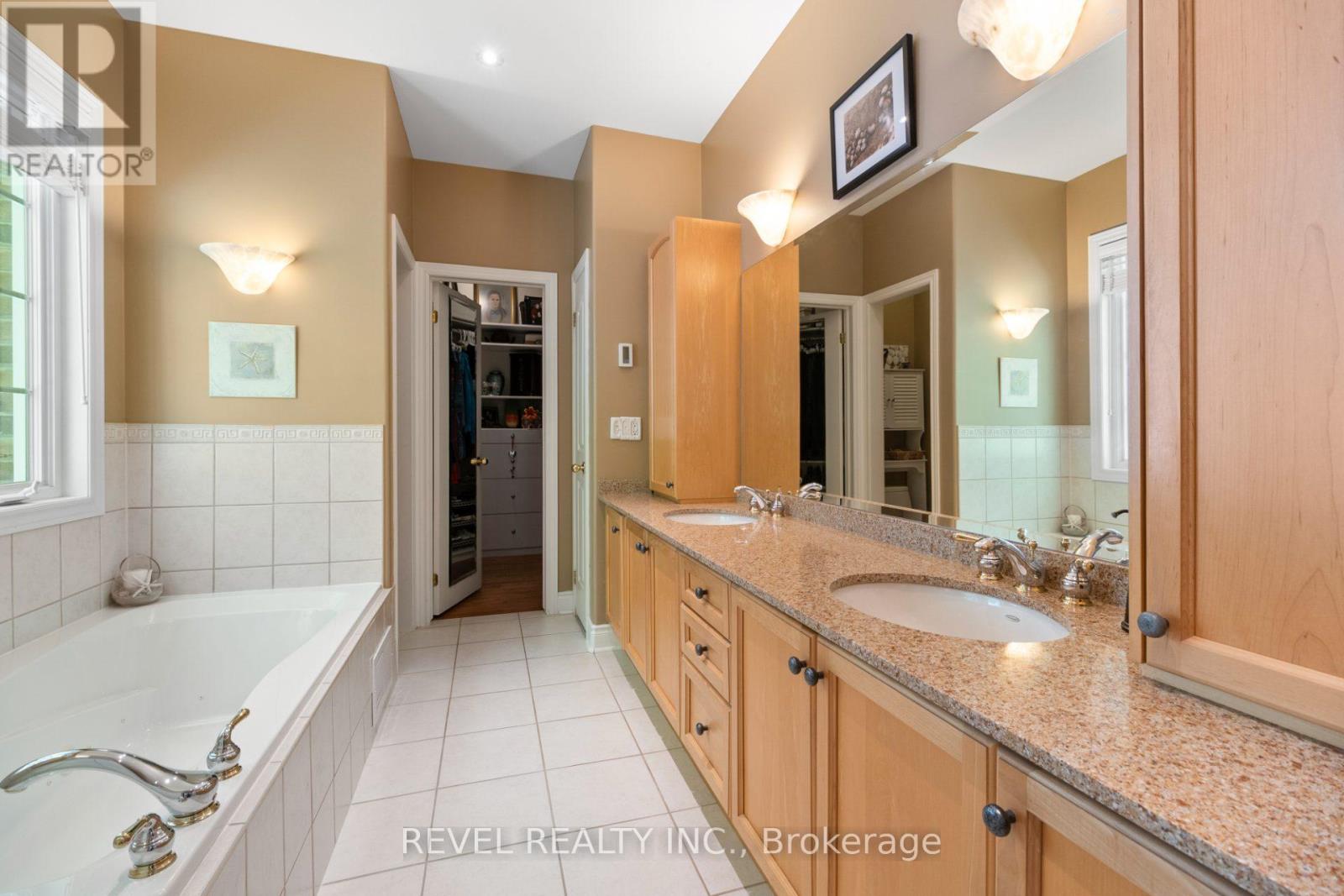 23 Laddie Lane Property Photo 21