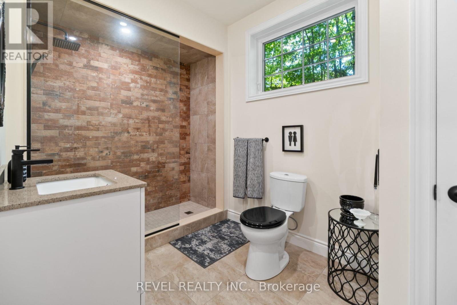 23 Laddie Lane Property Photo 39