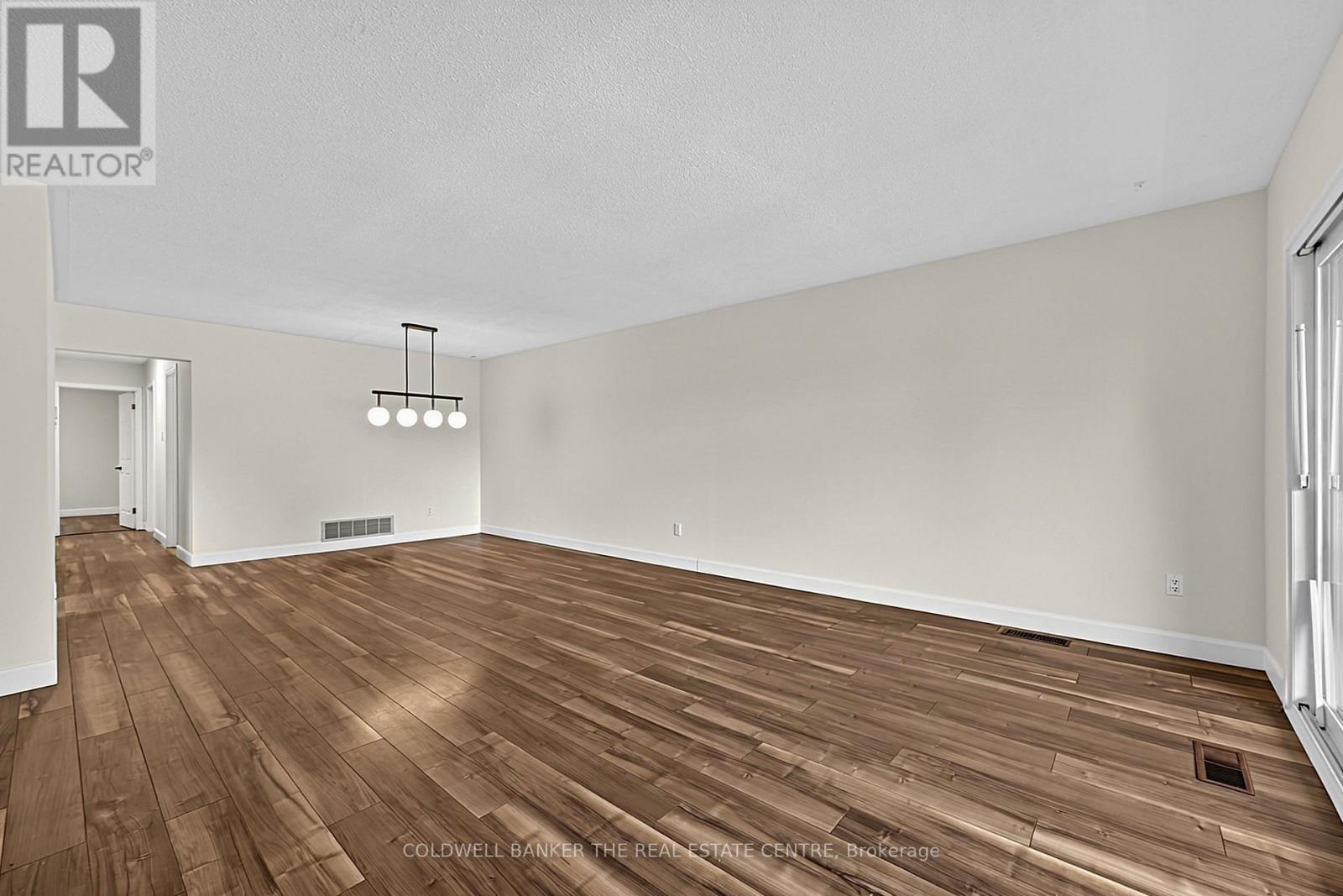 39 Highcroft Road Property Photo 4