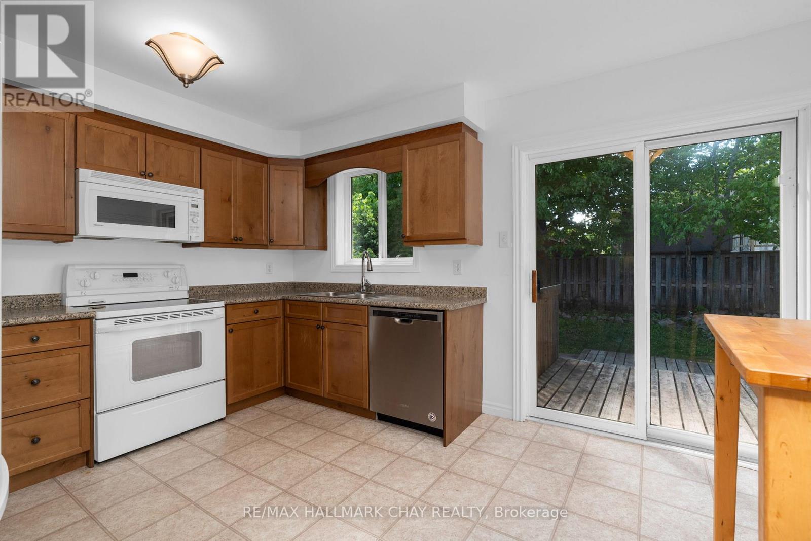 63 Masters Drive Property Photo 11