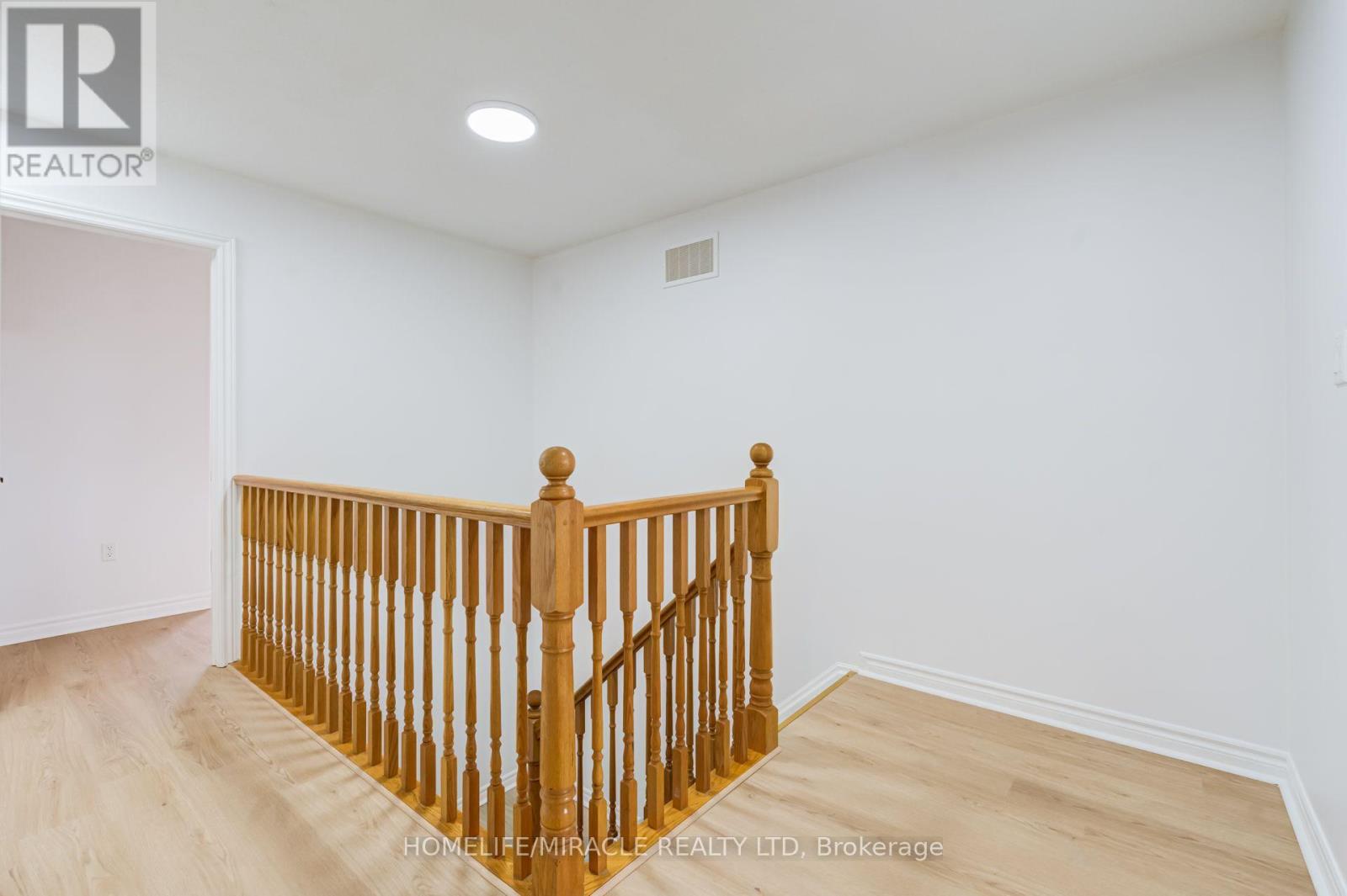 7 Empire Drive Property Photo 15