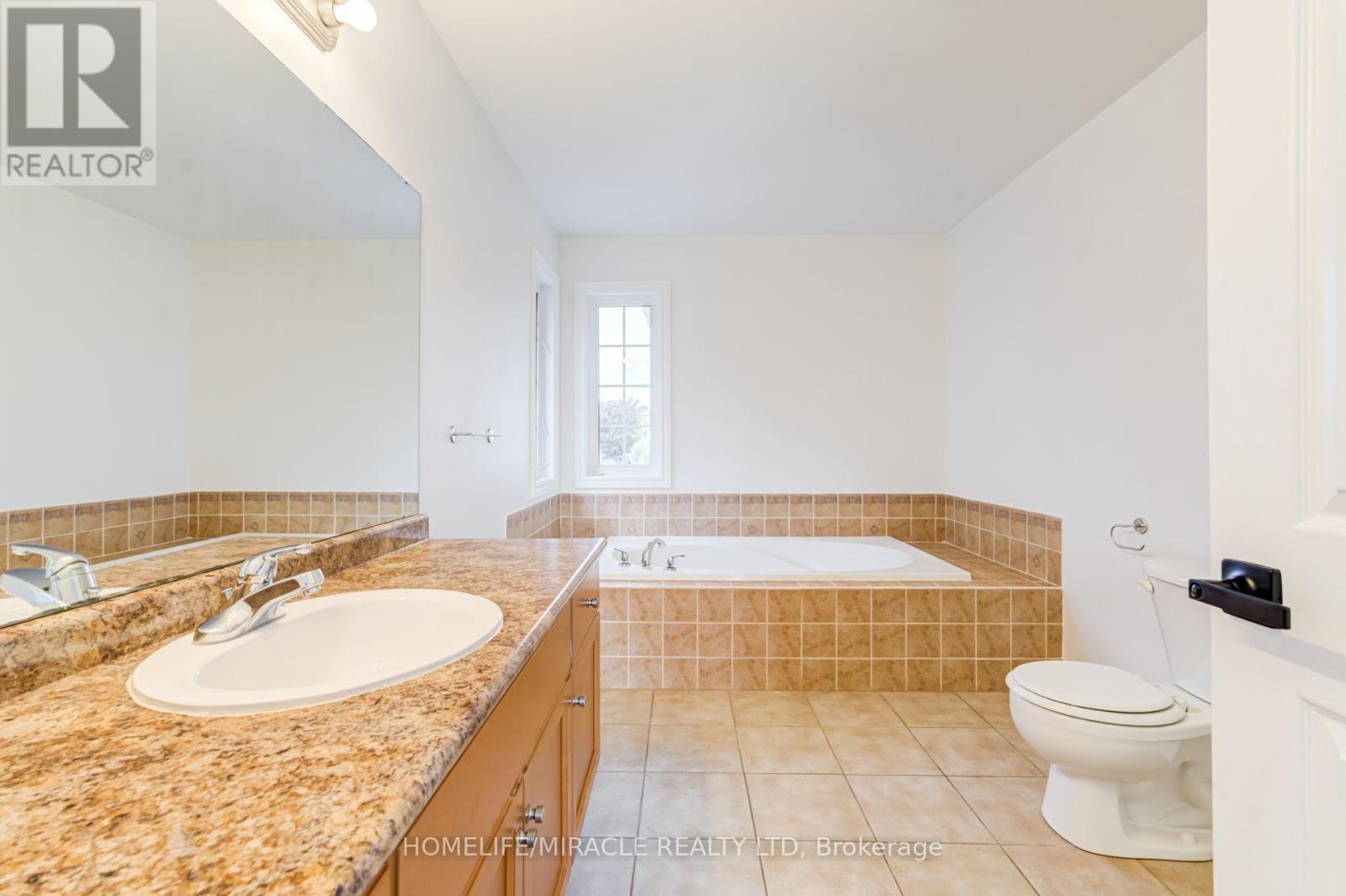 7 Empire Drive Property Photo 24