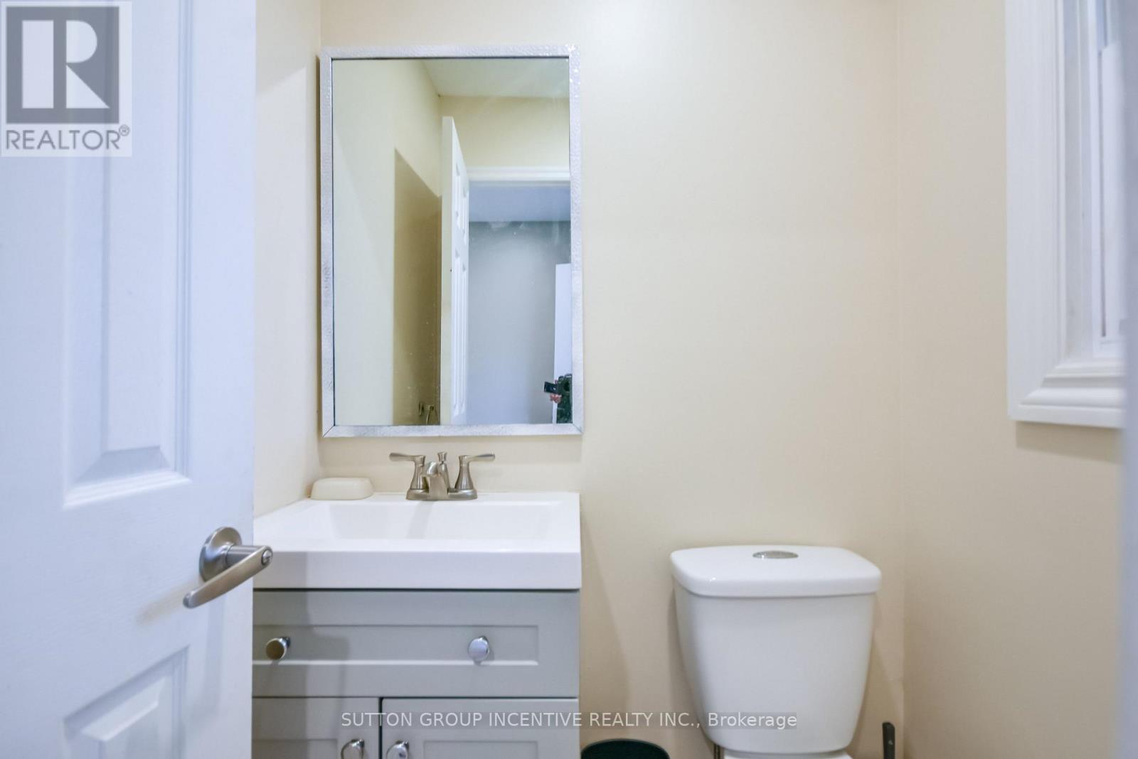 33b Cundles Road E Property Photo 2