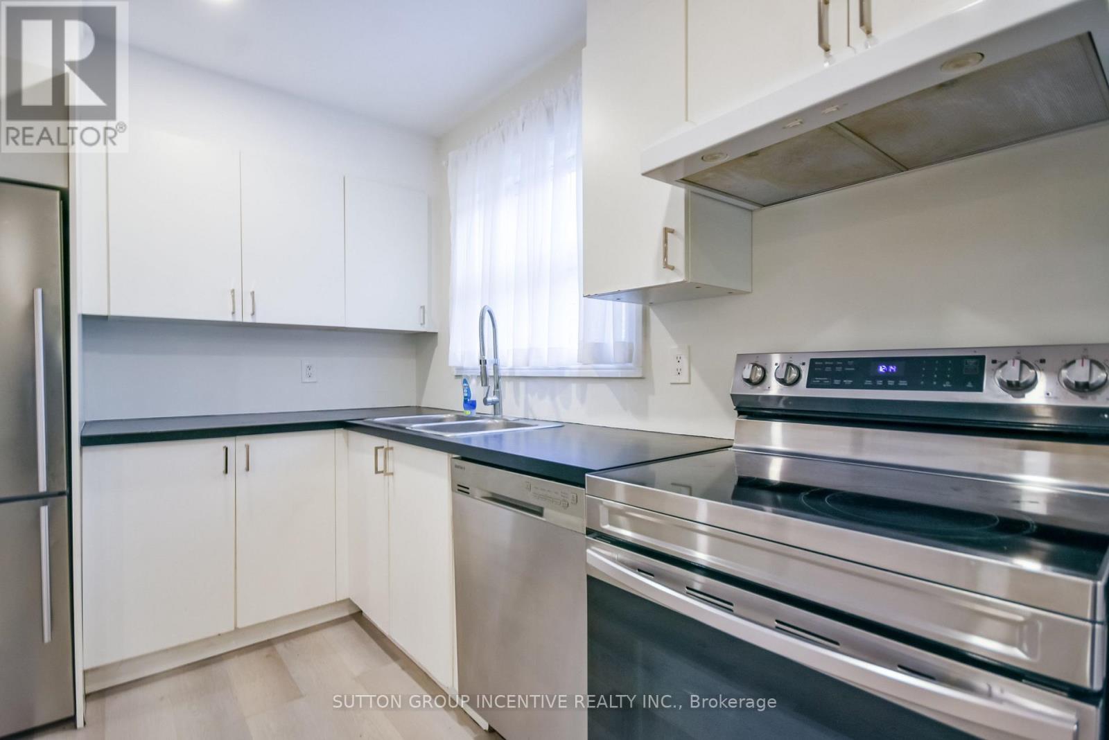 33b Cundles Road E Property Photo 11