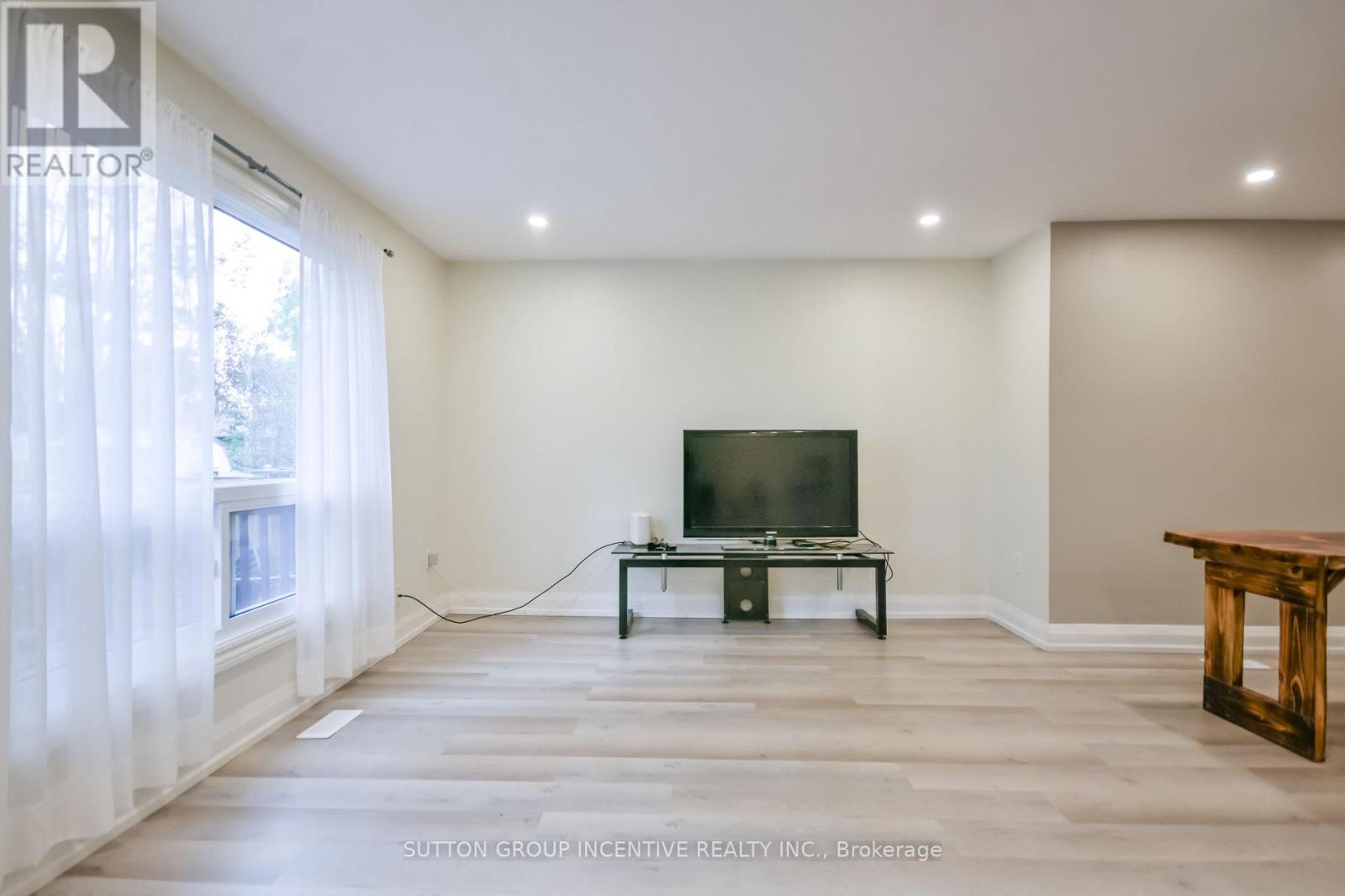 33b Cundles Road E Property Photo 14