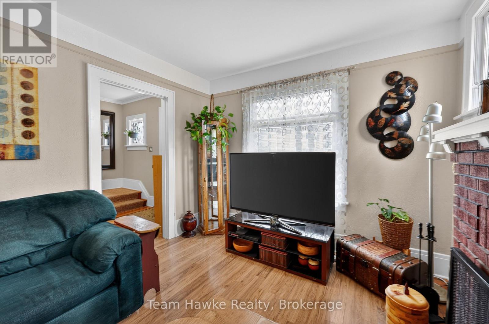 443 Elizabeth Street Property Photo 5
