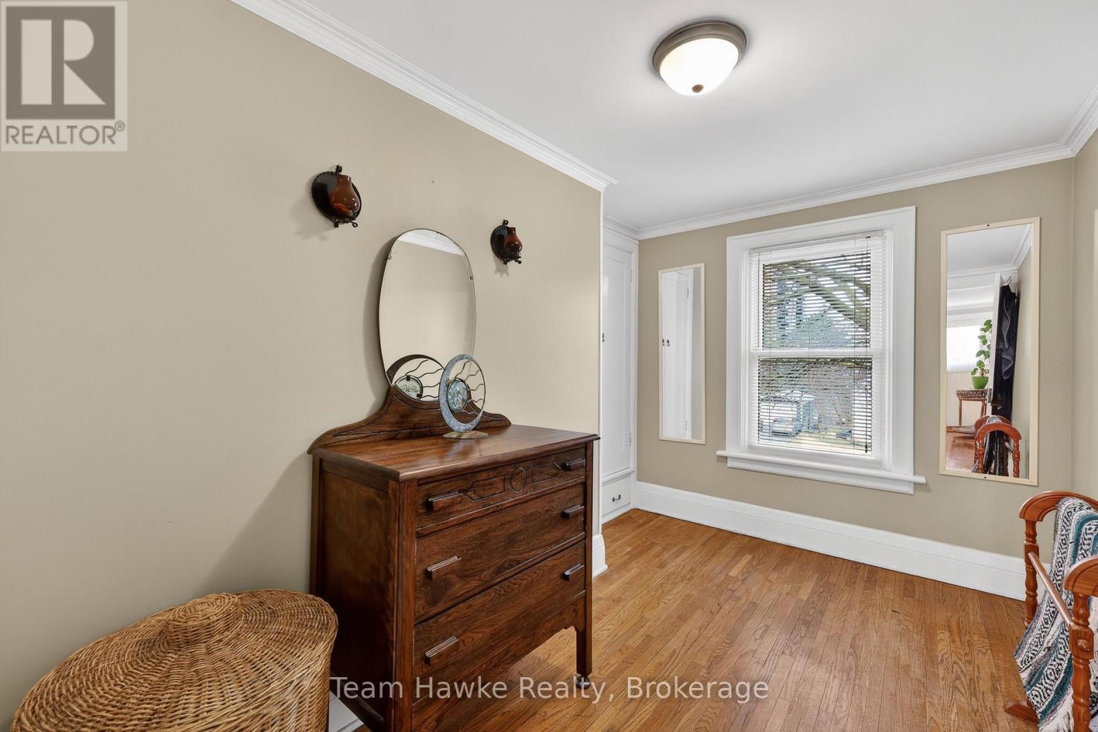 443 Elizabeth Street Property Photo 12