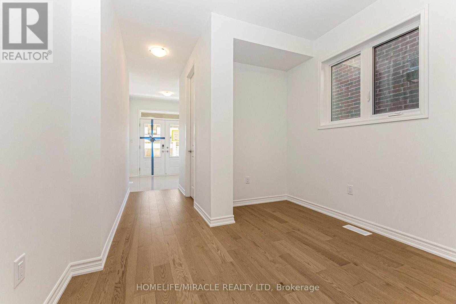 54 Gretzky Avenue Property Photo 5