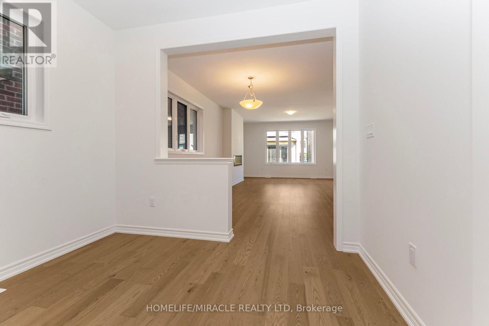 54 Gretzky Avenue Property Photo 6