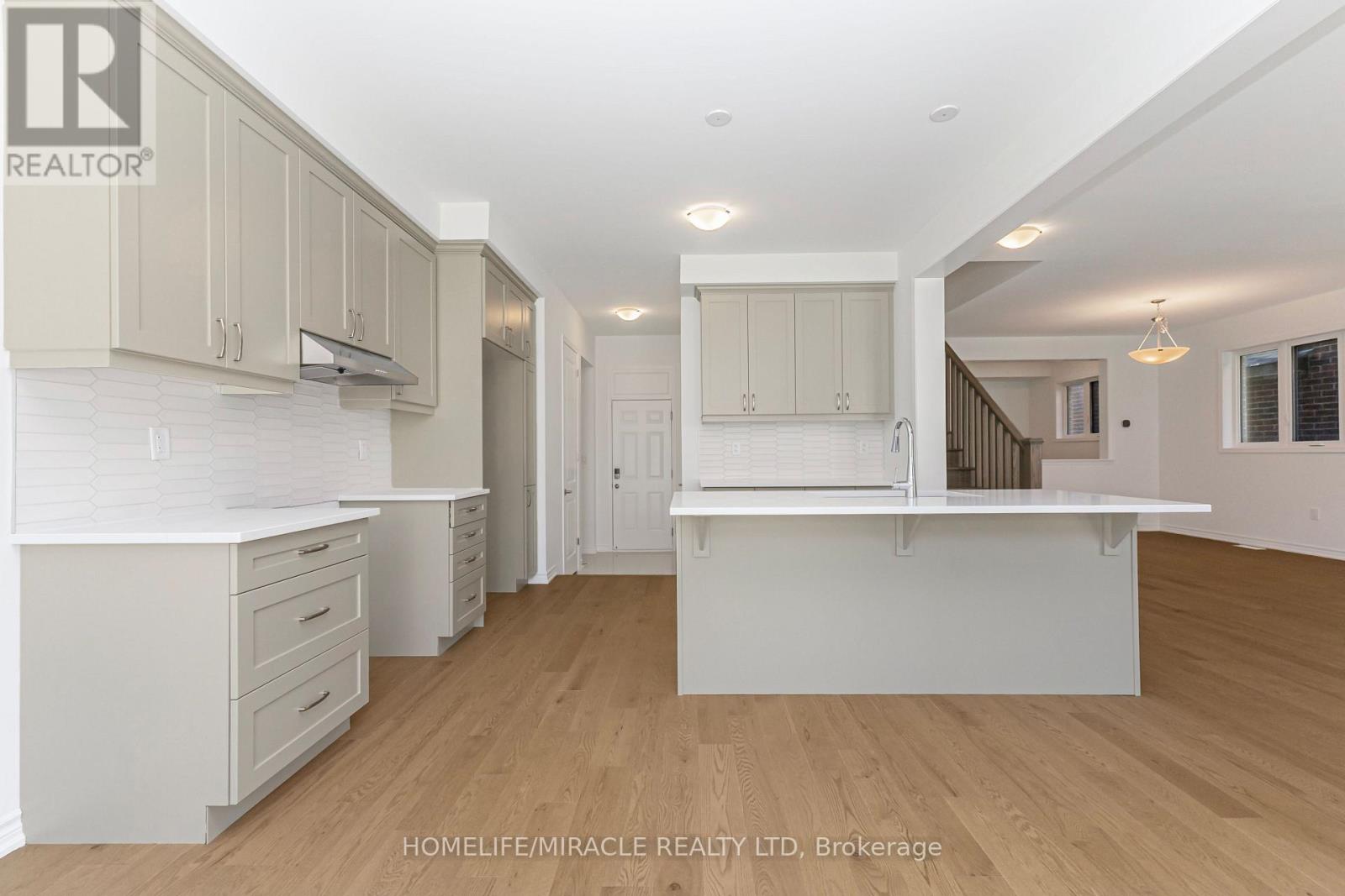 54 Gretzky Avenue Property Photo 13
