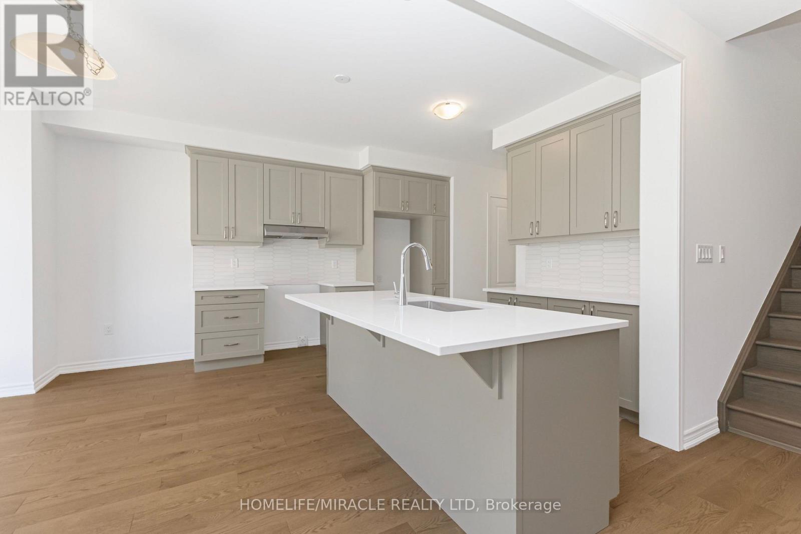 54 Gretzky Avenue Property Photo 15