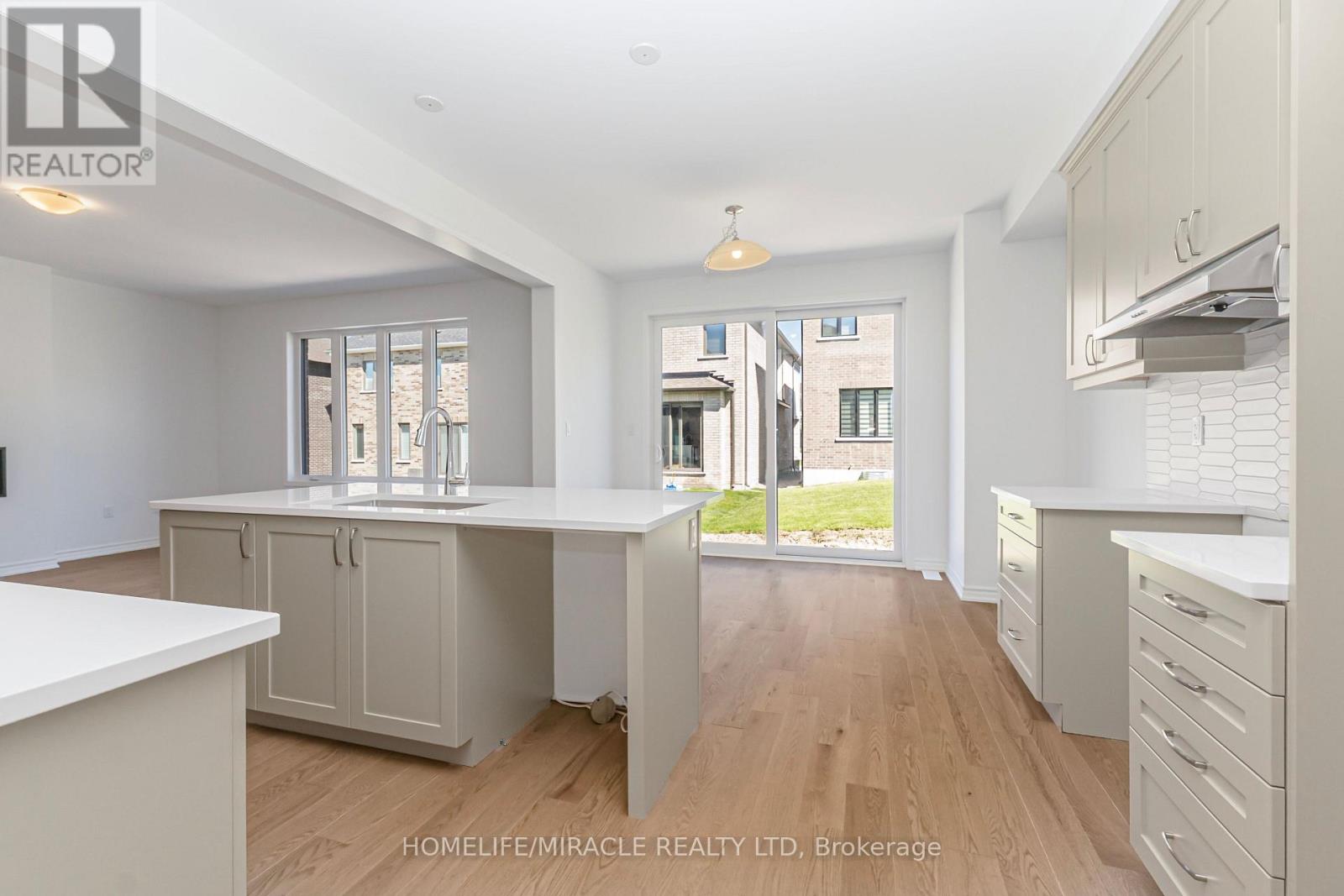54 Gretzky Avenue Property Photo 16