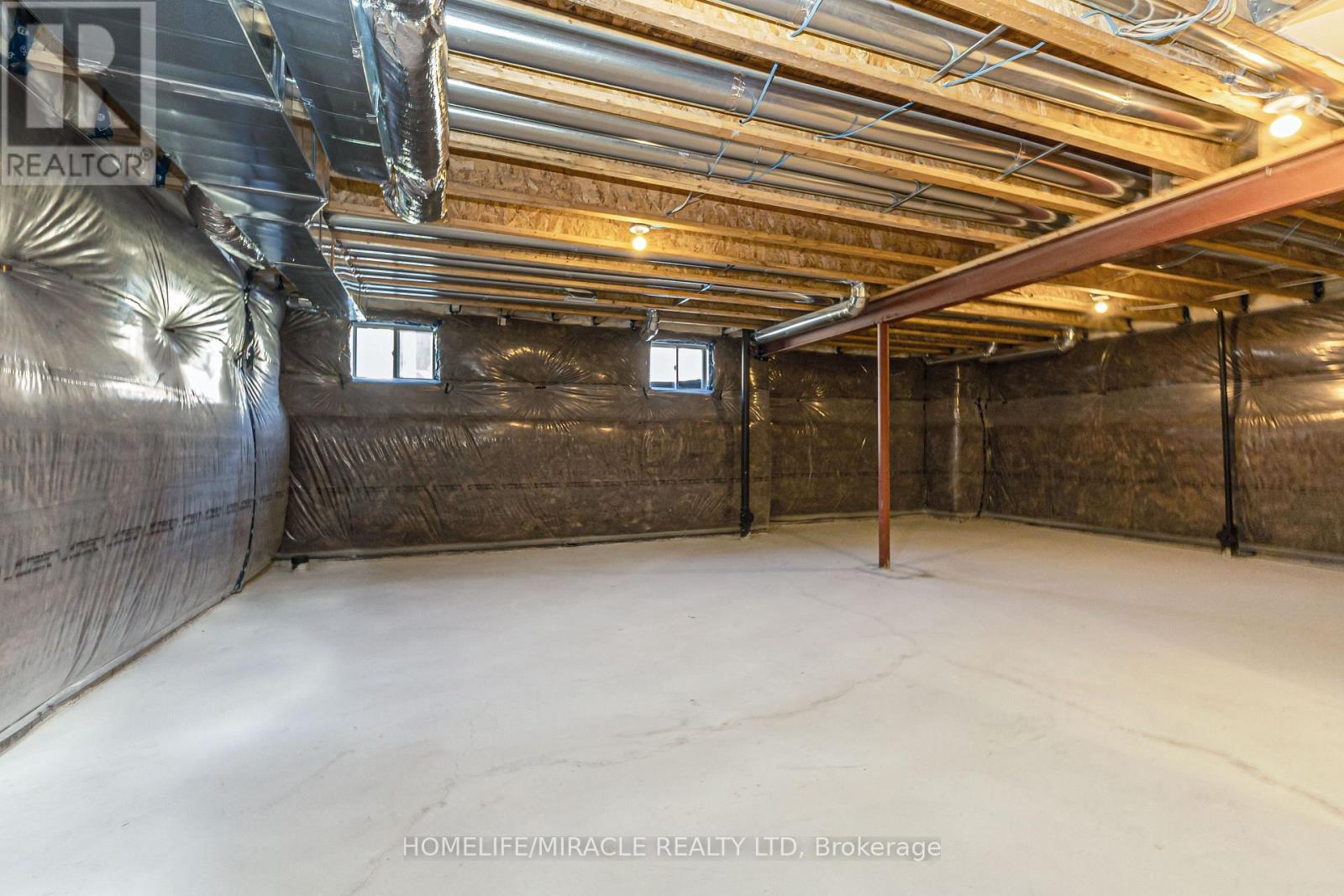 54 Gretzky Avenue Property Photo 37