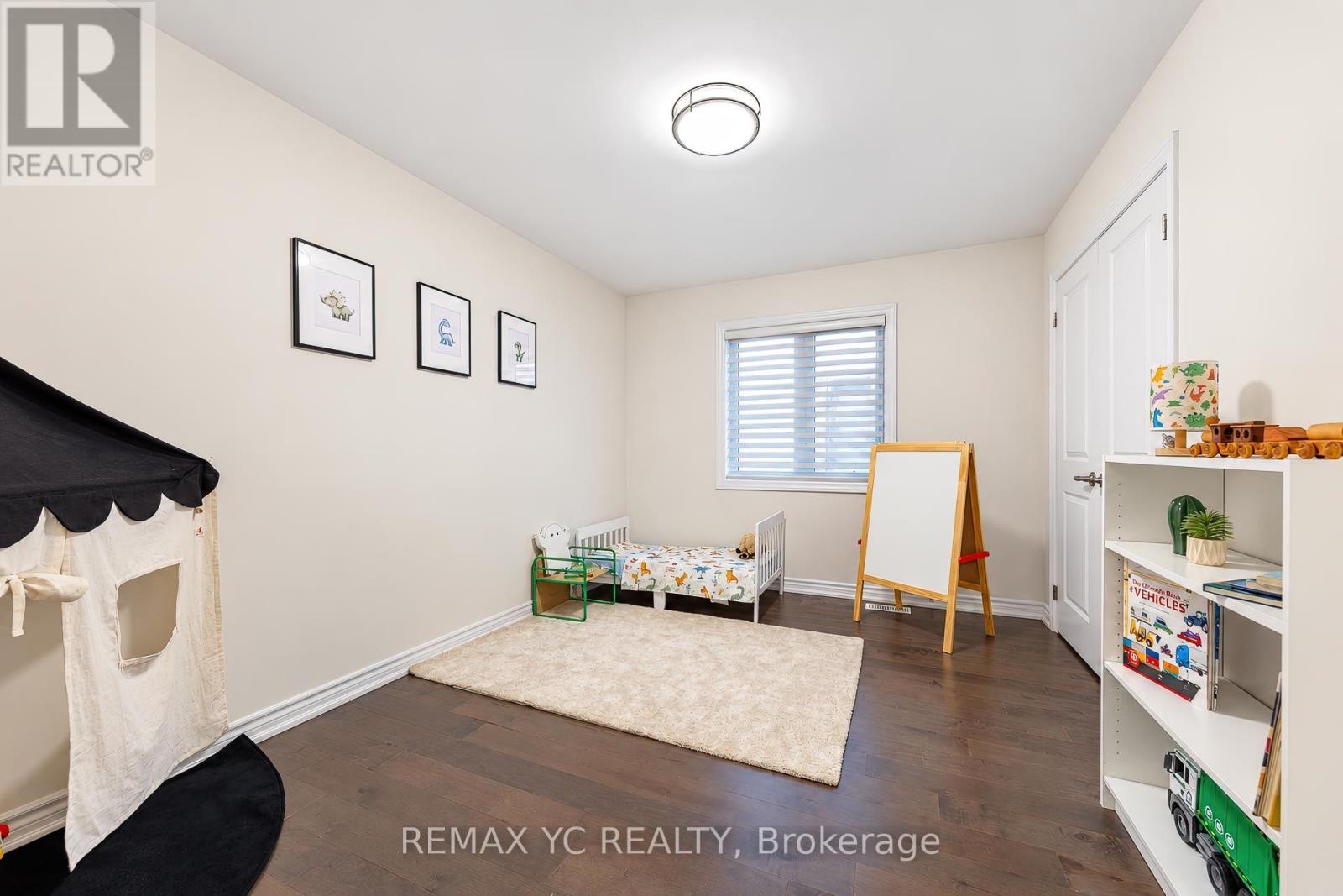 126 Durham Avenue Property Photo 28