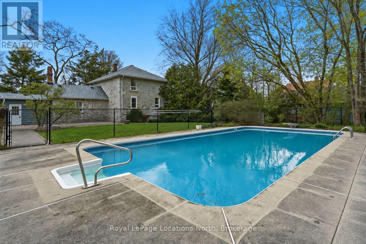 562 Cameron Street Property Photo 1