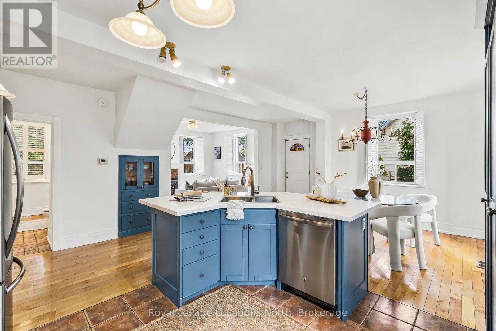 562 Cameron Street Property Photo 11
