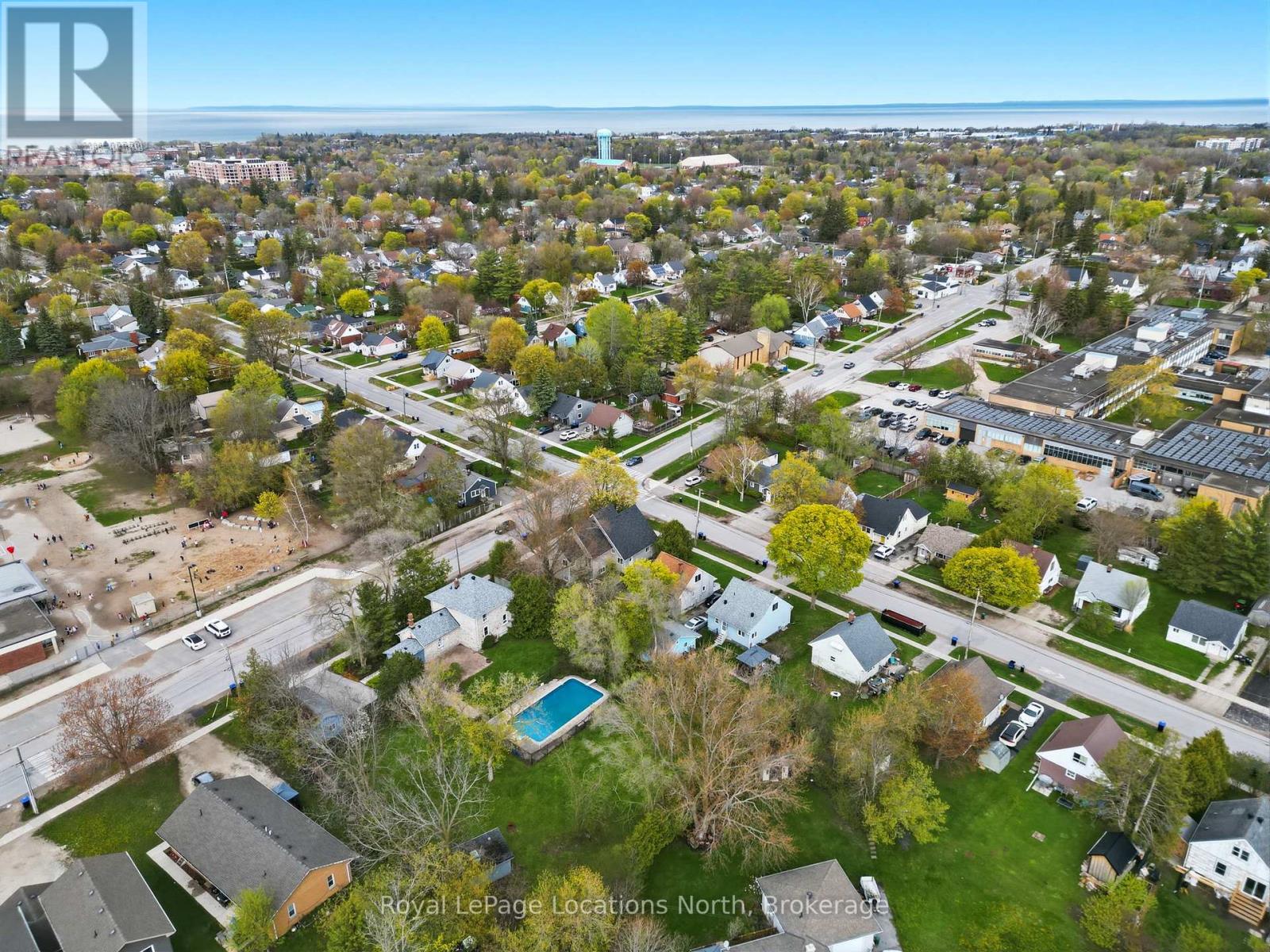 562 Cameron Street Property Photo 42