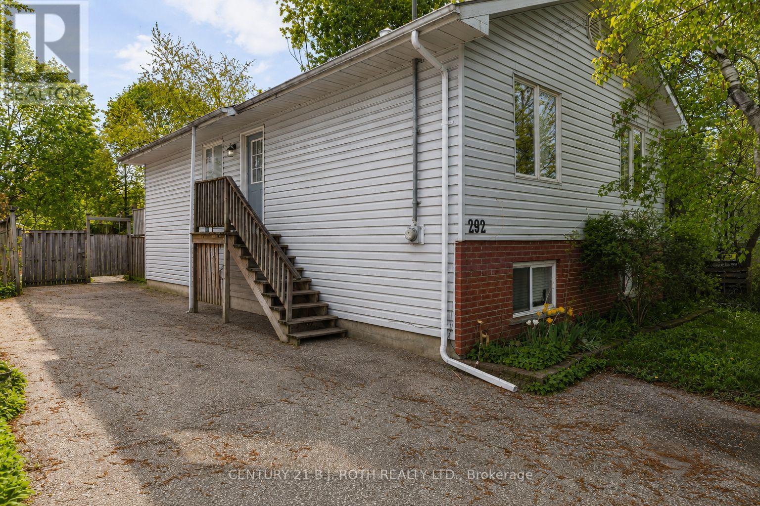 292 Millard Street Property Photo 2