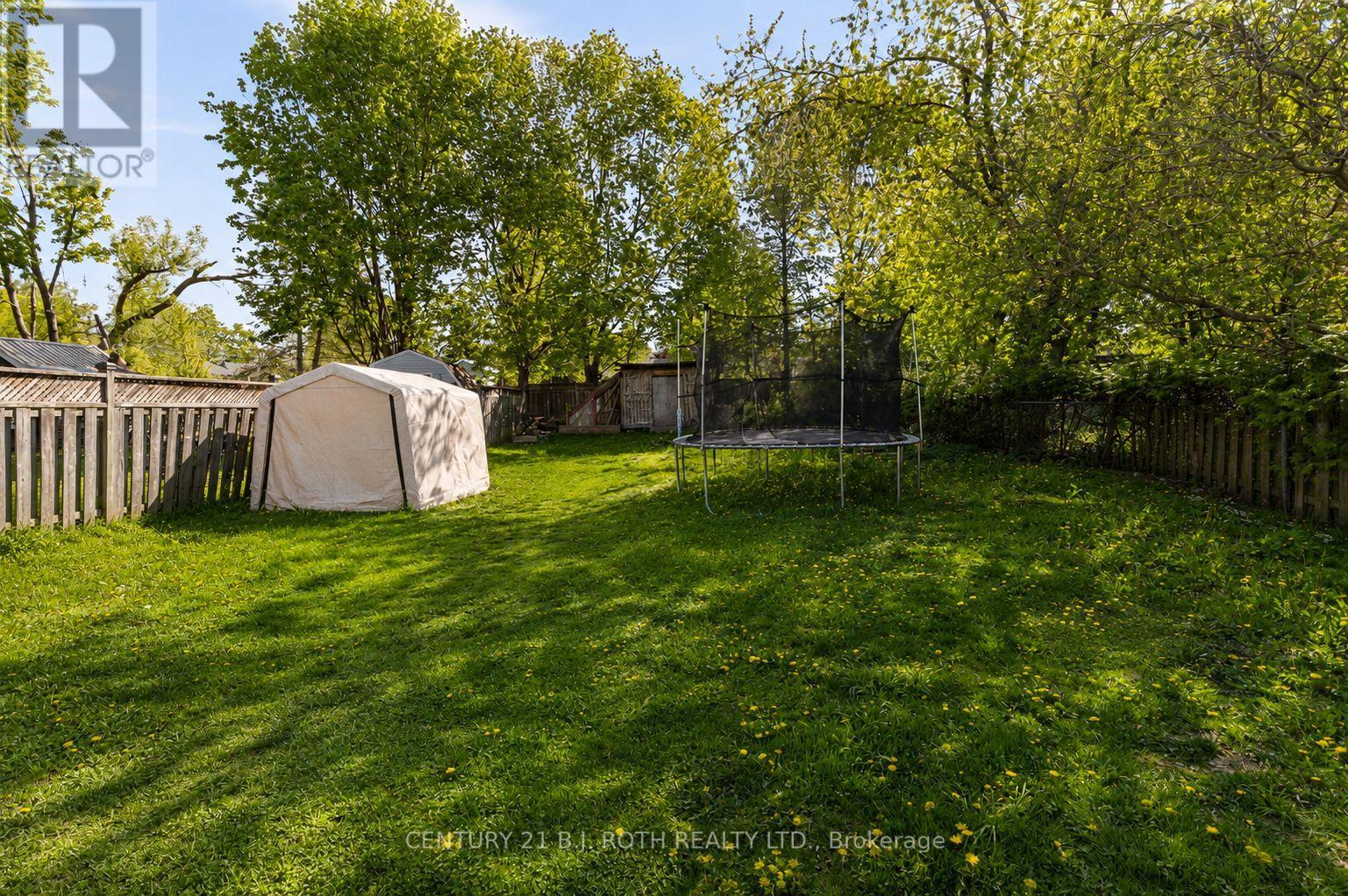 292 Millard Street Property Photo 13