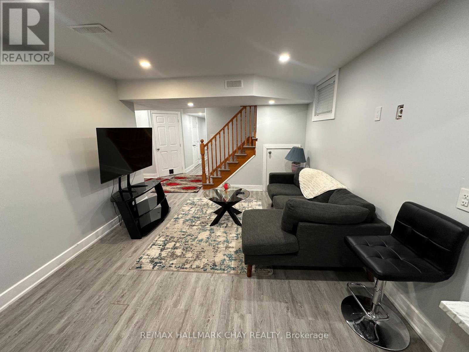 142 Summerset Drive Property Photo 8