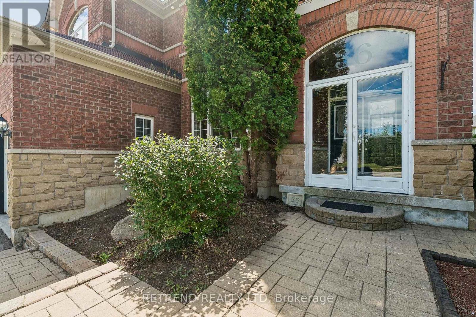 36 Sandringham Drive Property Photo 2