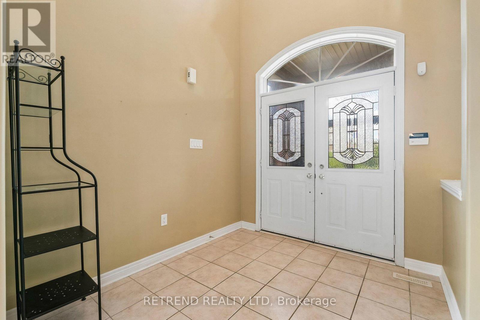 36 Sandringham Drive Property Photo 3