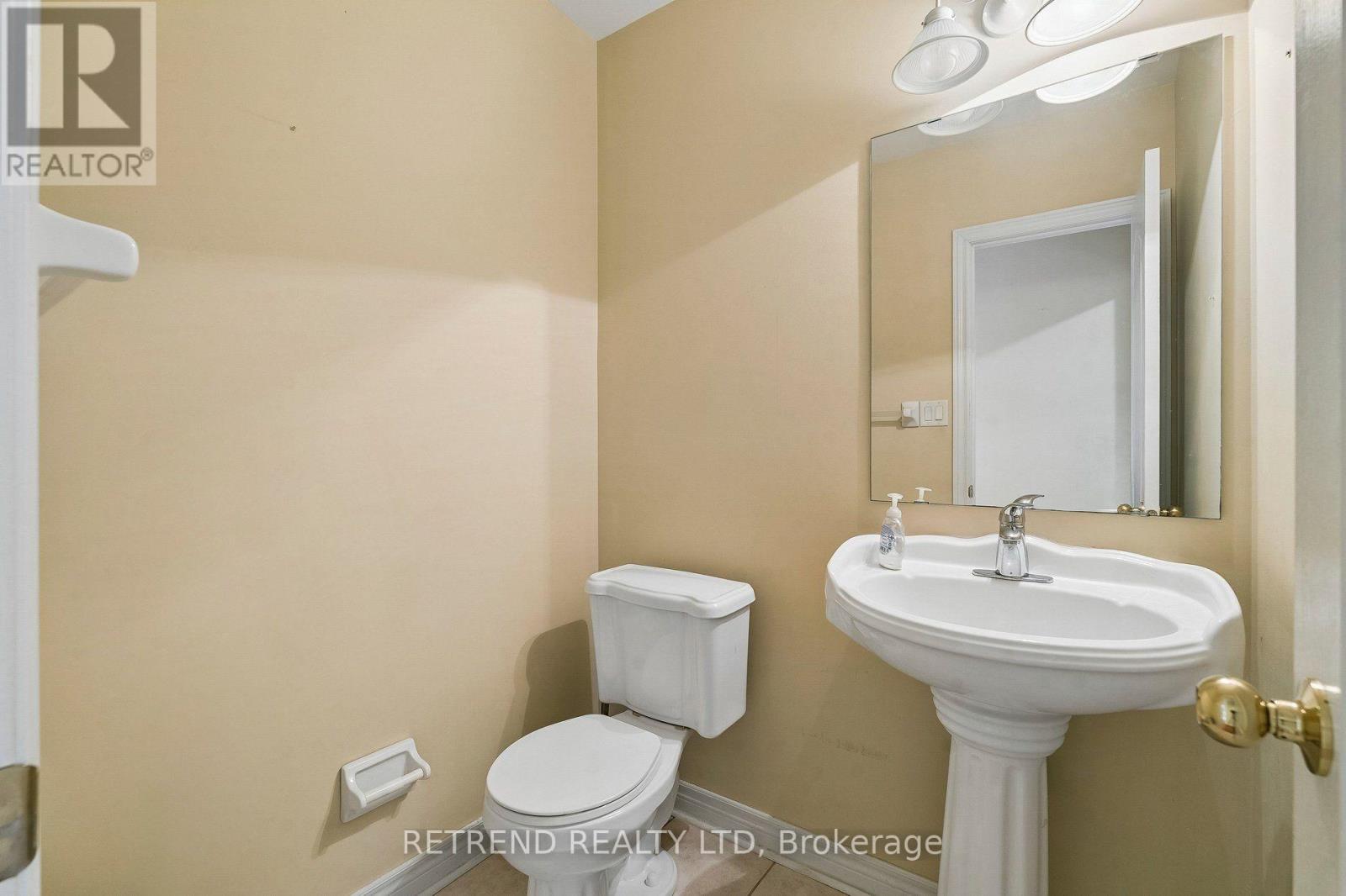 36 Sandringham Drive Property Photo 17
