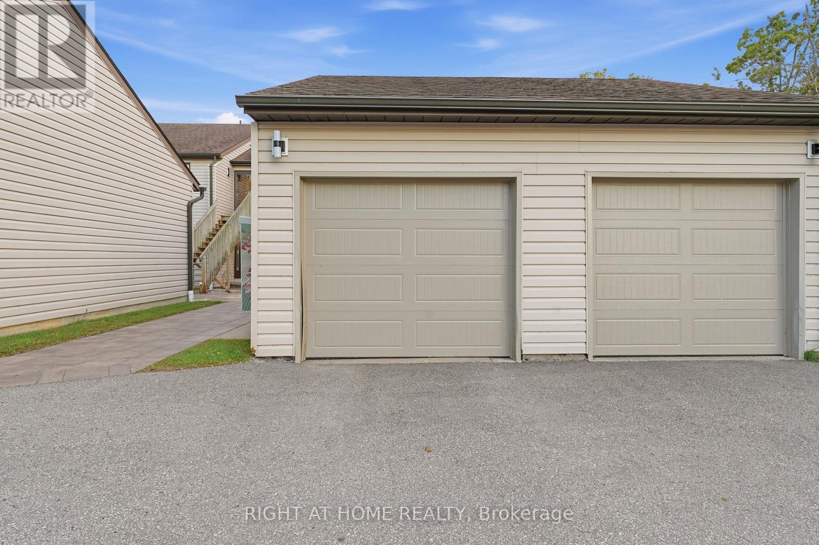 103 - 43 Olive Crescent E Property Photo 18