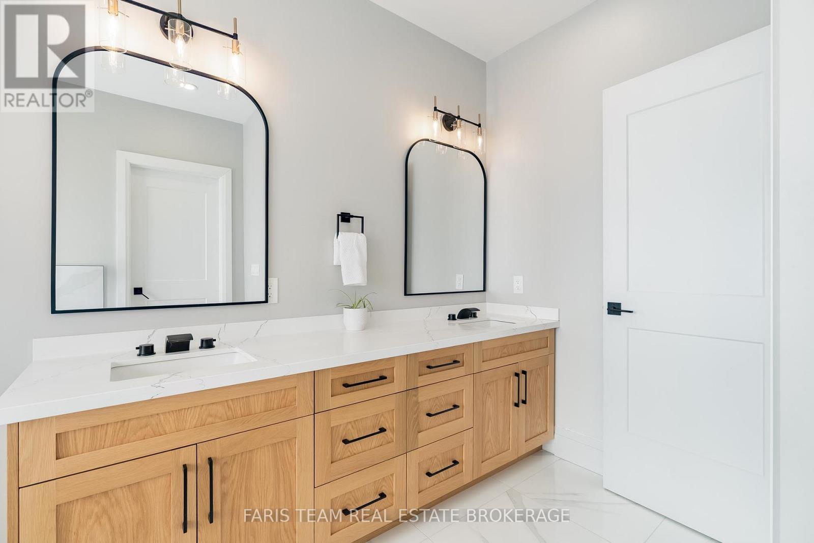 7 Reynolds Road Property Photo 20