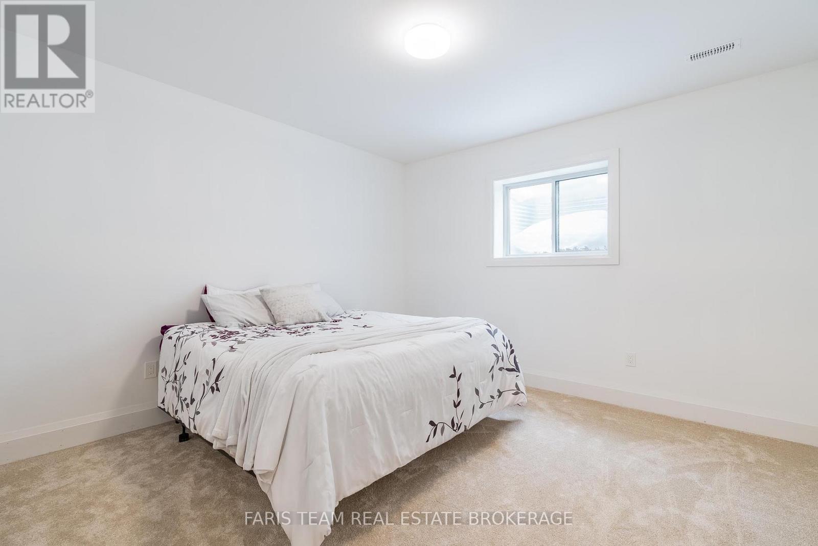 7 Reynolds Road Property Photo 32