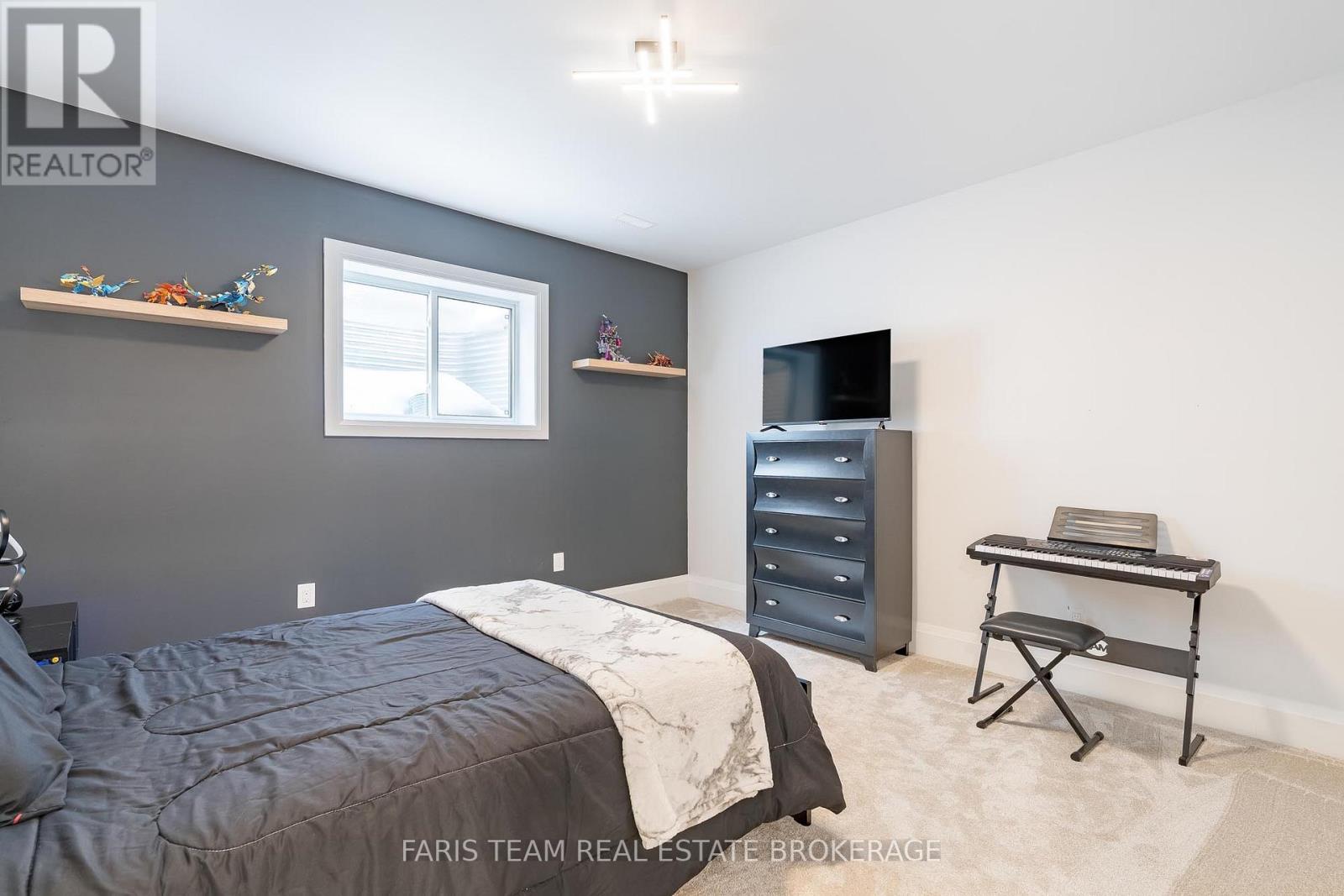 7 Reynolds Road Property Photo 33